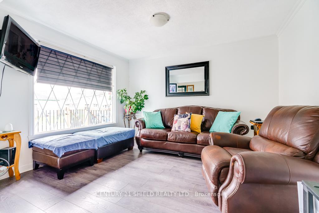 Photo 6 of 803 Leonard Avenue E, Cornwall, Cornwall — HOMEH