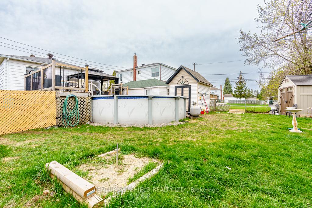 Photo 25 of 803 Leonard Avenue E, Cornwall, Cornwall — HOMEH