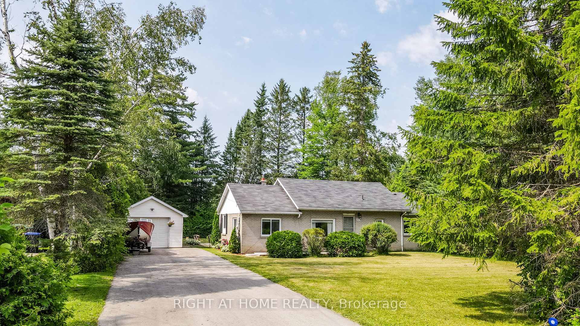 Photo of 774 James Street