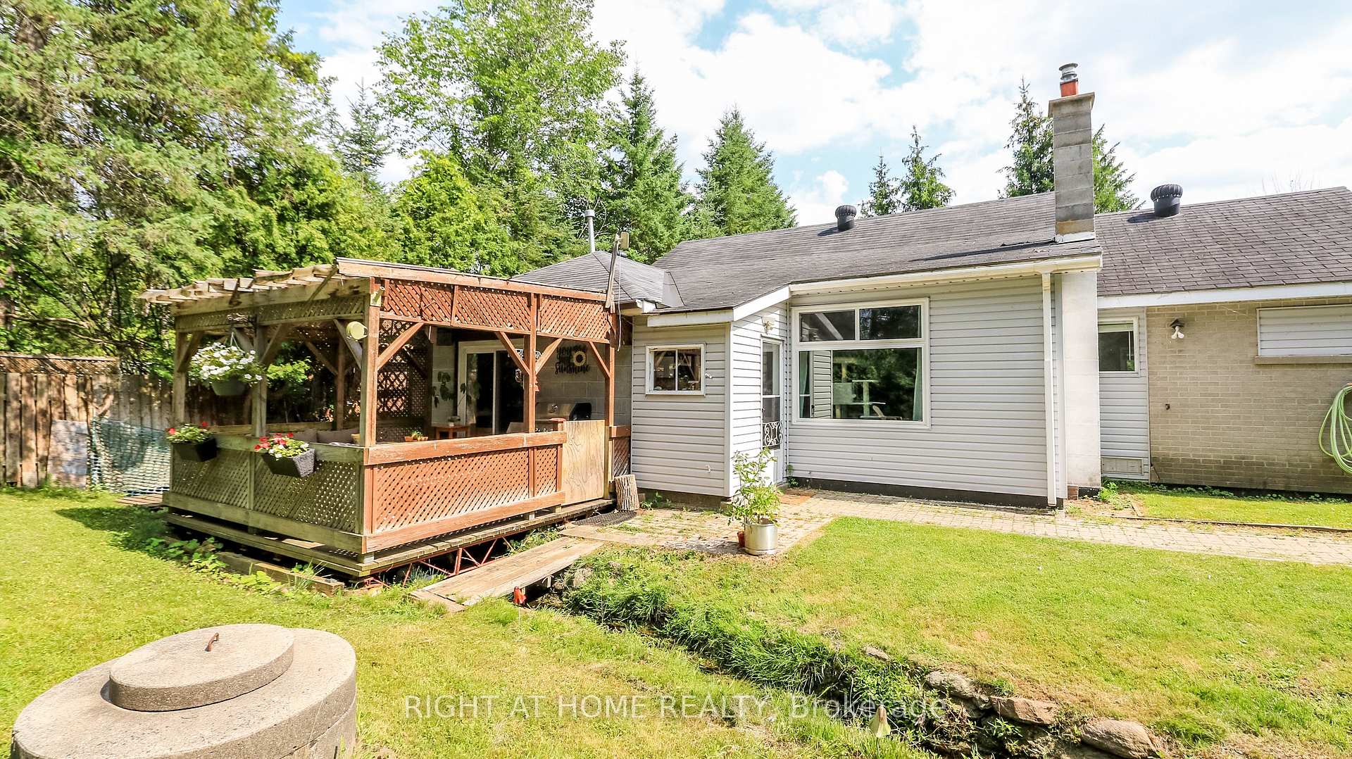 Photo 10 of 774 James Street, Innisfil, Alcona — HOMEH