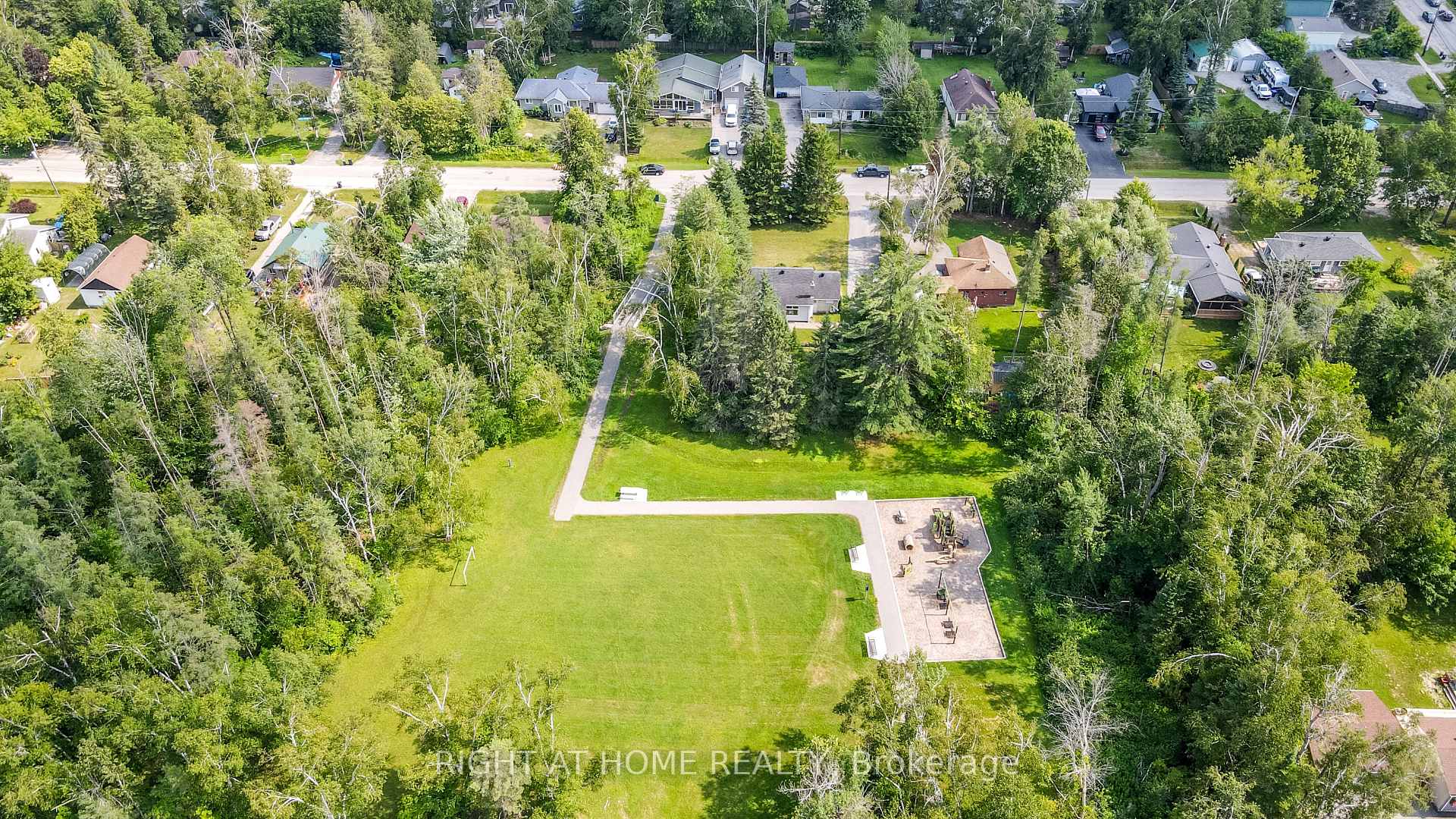 Photo 31 of 774 James Street, Innisfil, Alcona — HOMEH