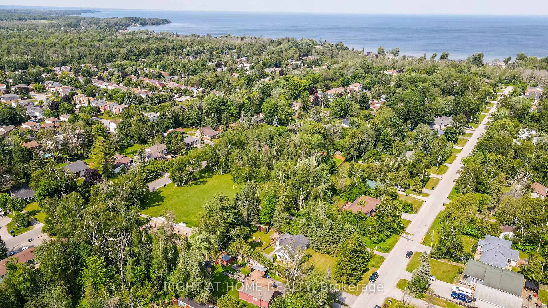 Photo 32 of 774 James Street, Innisfil, Alcona — HOMEH
