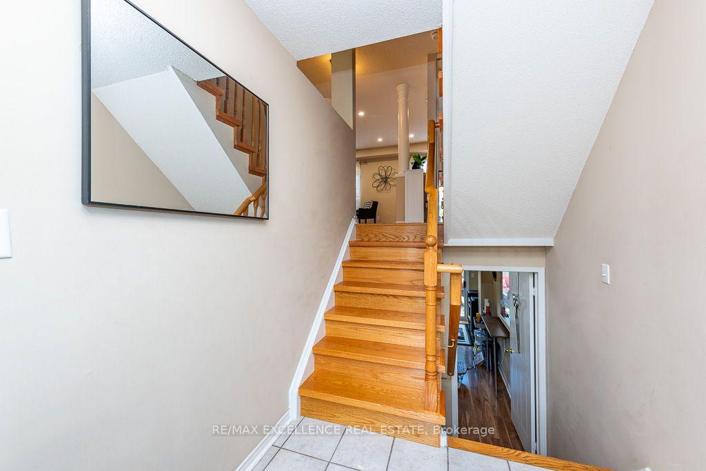 Photo 9 of Unit 82, 65 Brickyard Way, Brampton, Brampton North — HOMEH