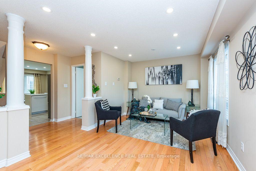 Photo 11 of Unit 82, 65 Brickyard Way, Brampton, Brampton North — HOMEH