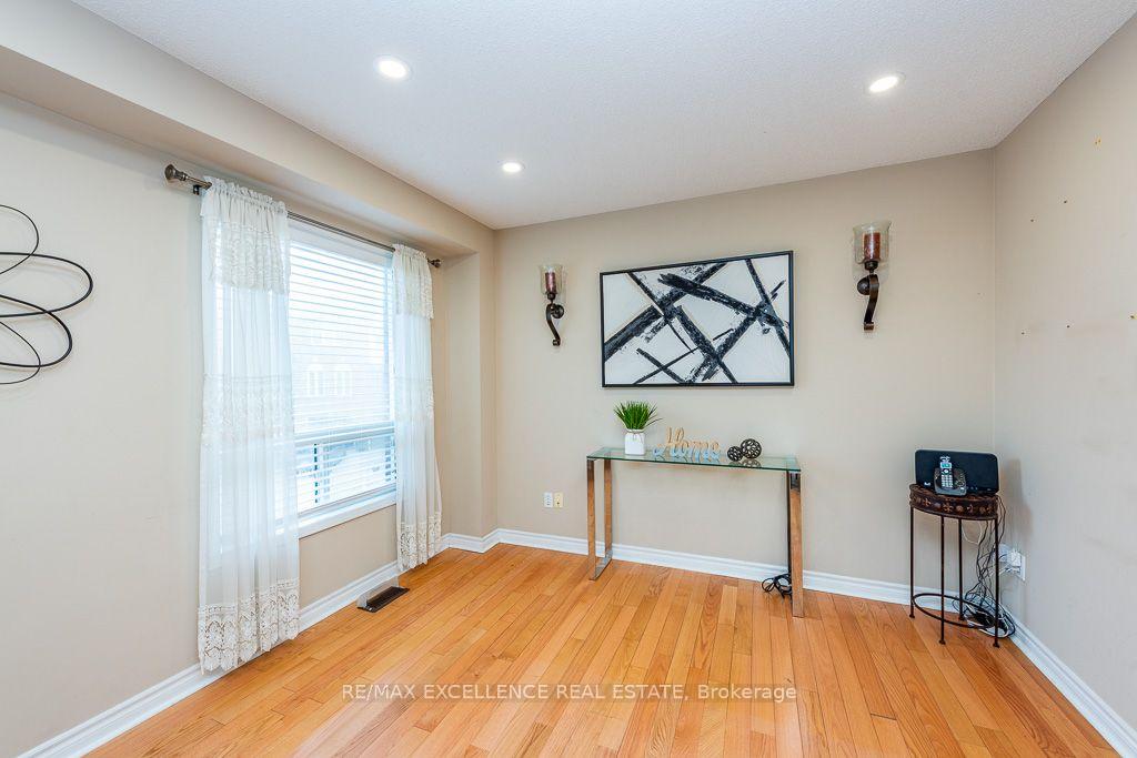 Photo 12 of Unit 82, 65 Brickyard Way, Brampton, Brampton North — HOMEH