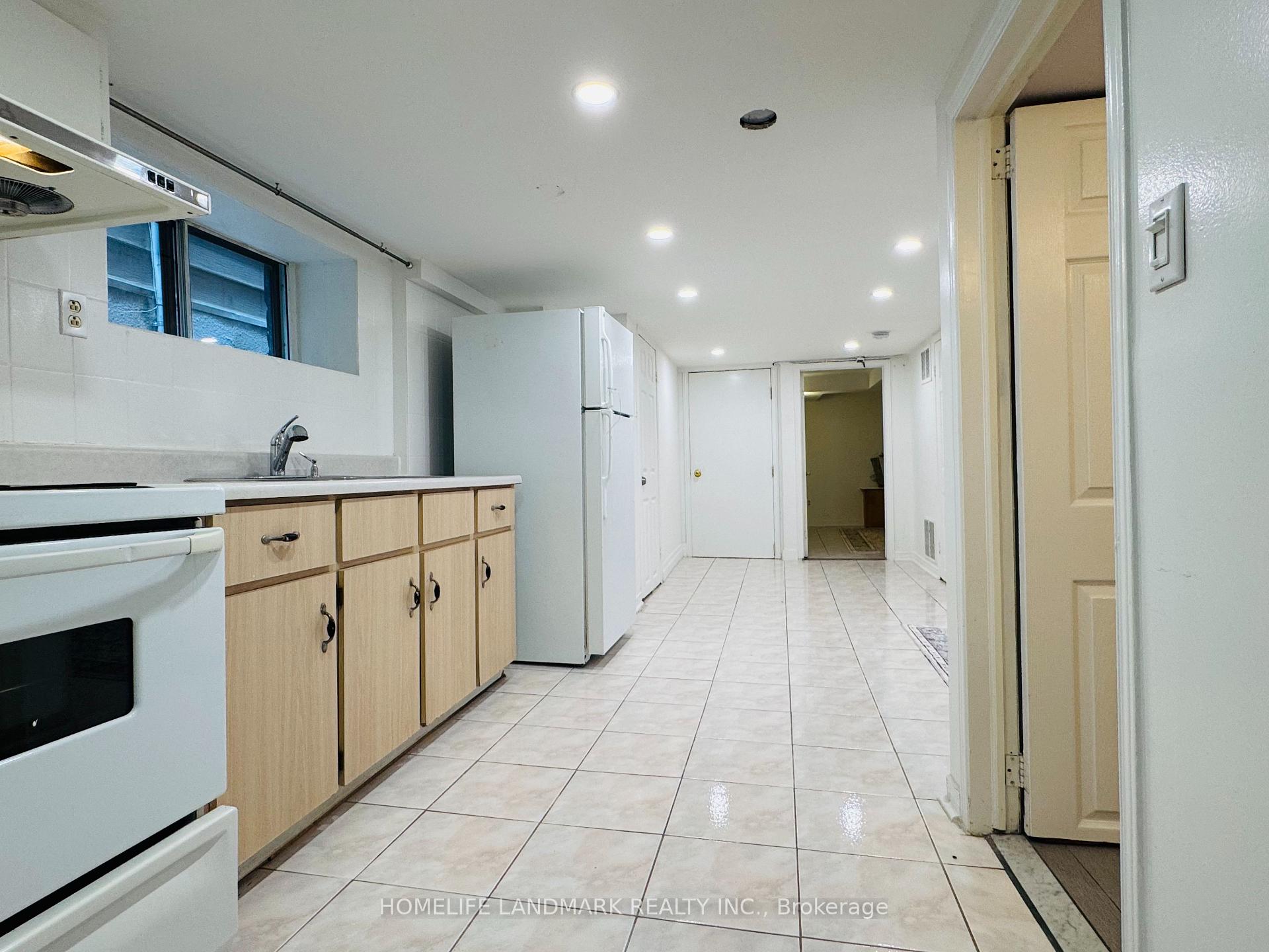 Photo 4 of Unit Basement, 149 Euclid Avenue, Toronto, Trinity-Bellwoods — HOMEH