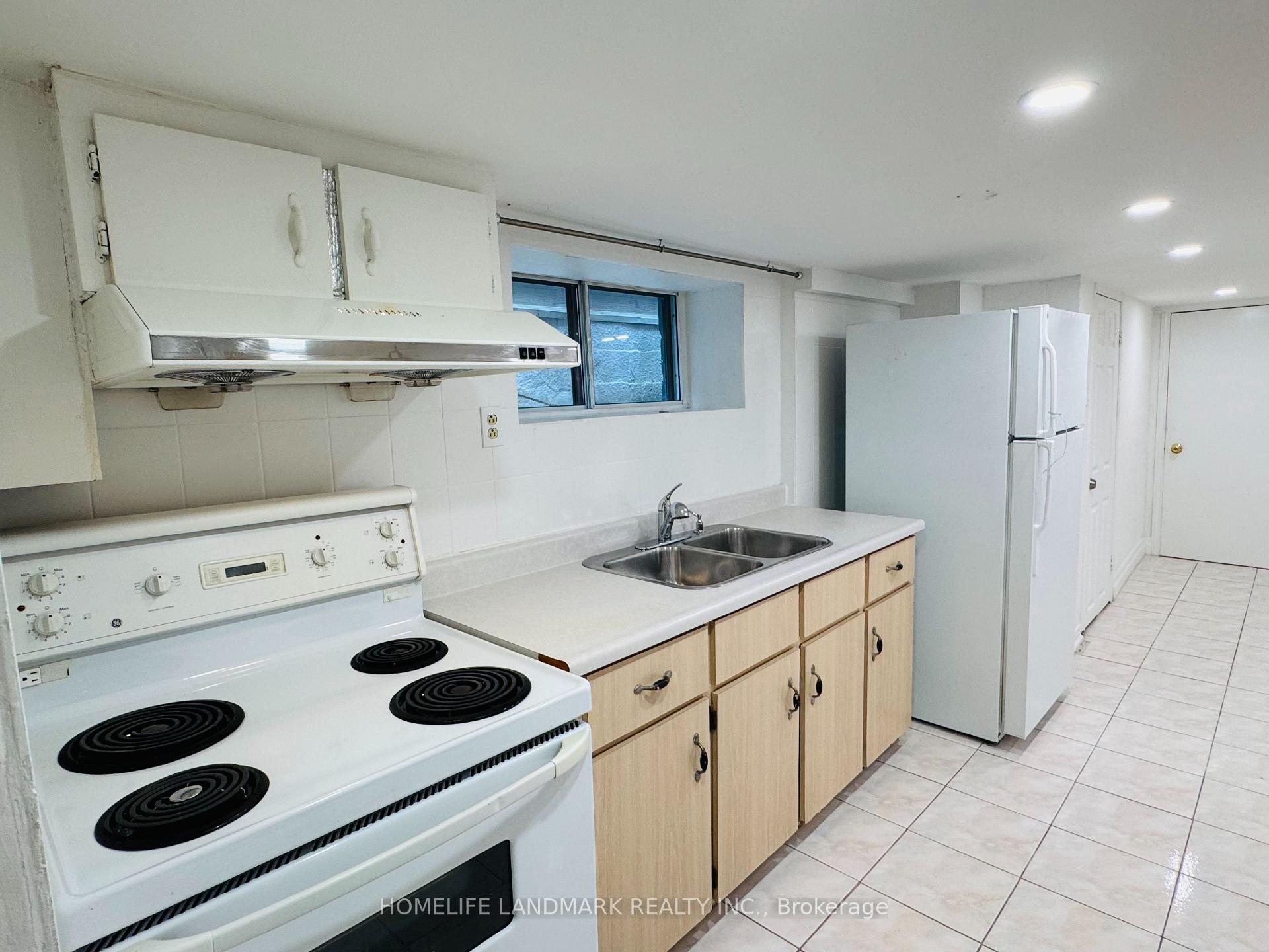 Photo 7 of Unit Basement, 149 Euclid Avenue, Toronto, Trinity-Bellwoods — HOMEH