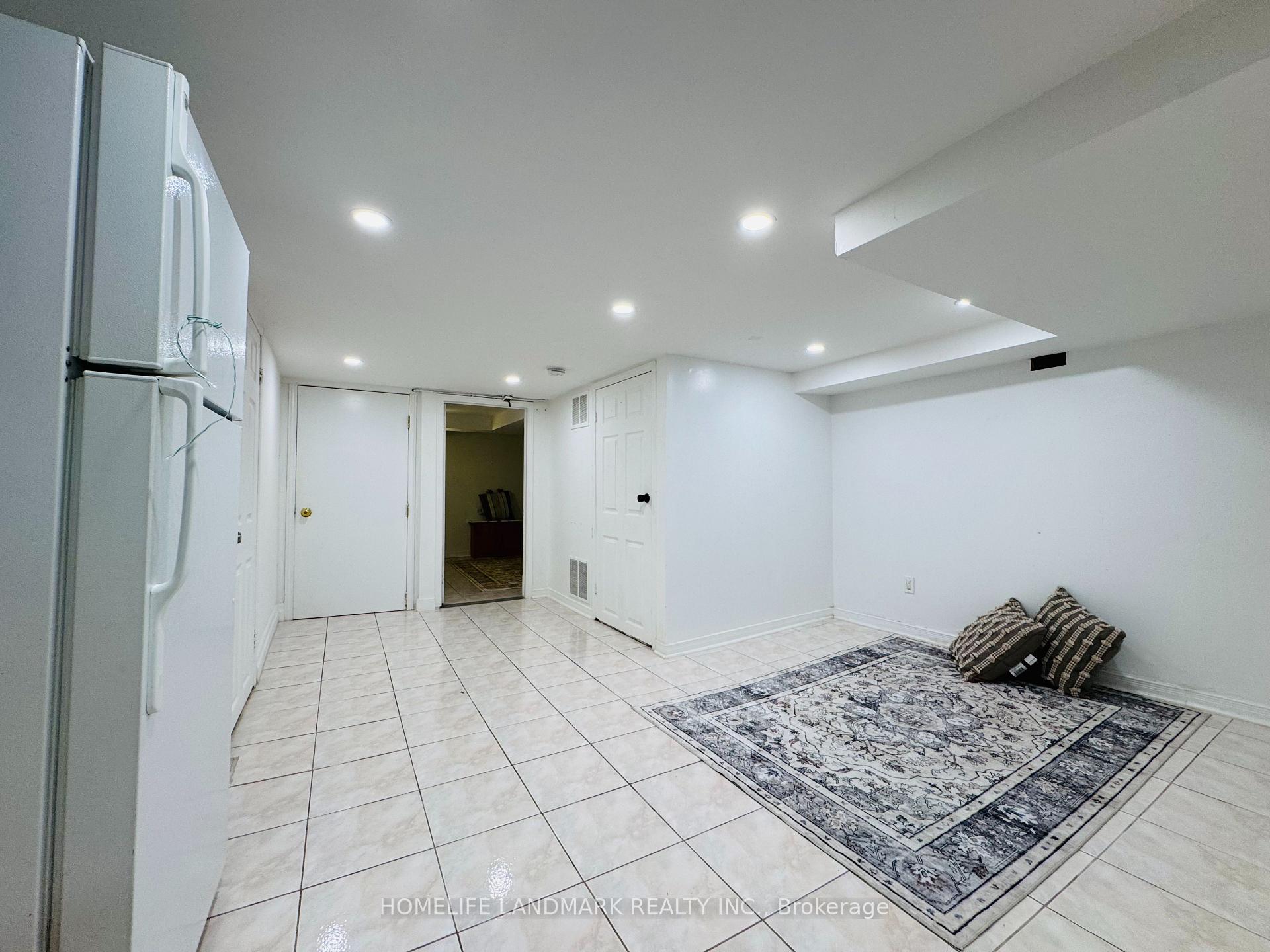 Photo 11 of Unit Basement, 149 Euclid Avenue, Toronto, Trinity-Bellwoods — HOMEH