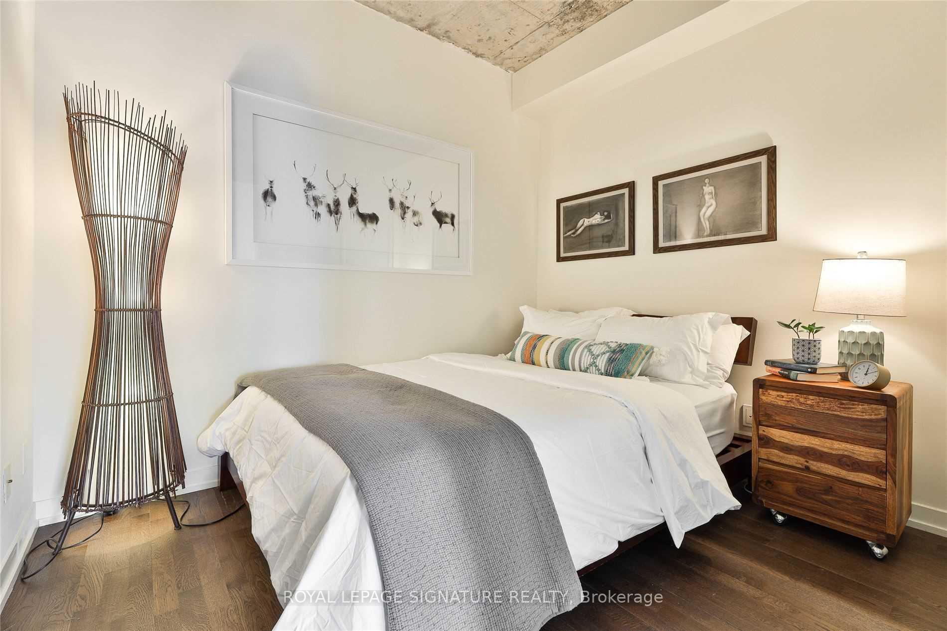 Photo 8 of Unit 819, 95 Bathurst Street, Toronto, Waterfront Communities — HOMEH