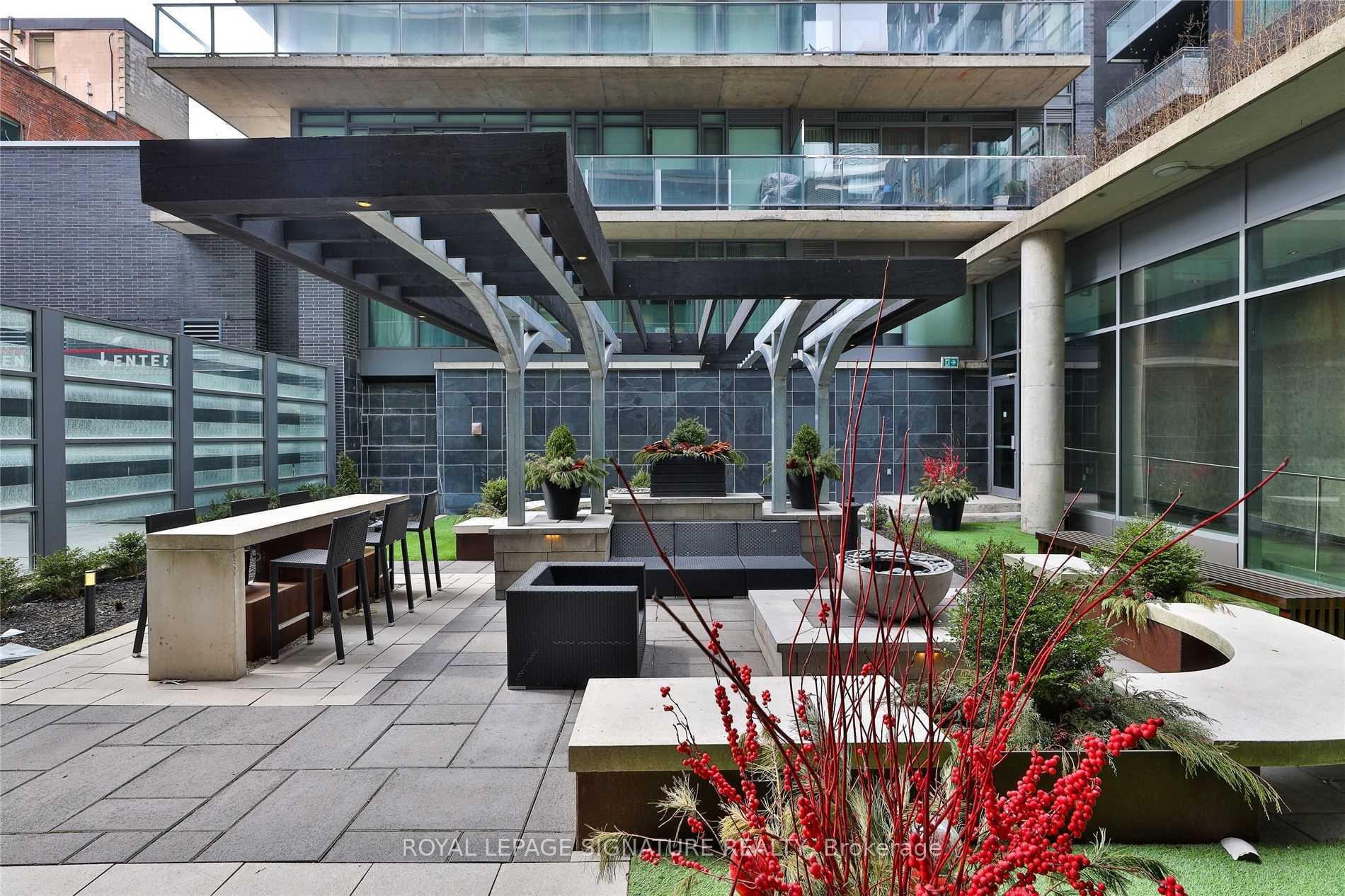 Photo 11 of Unit 819, 95 Bathurst Street, Toronto, Waterfront Communities — HOMEH