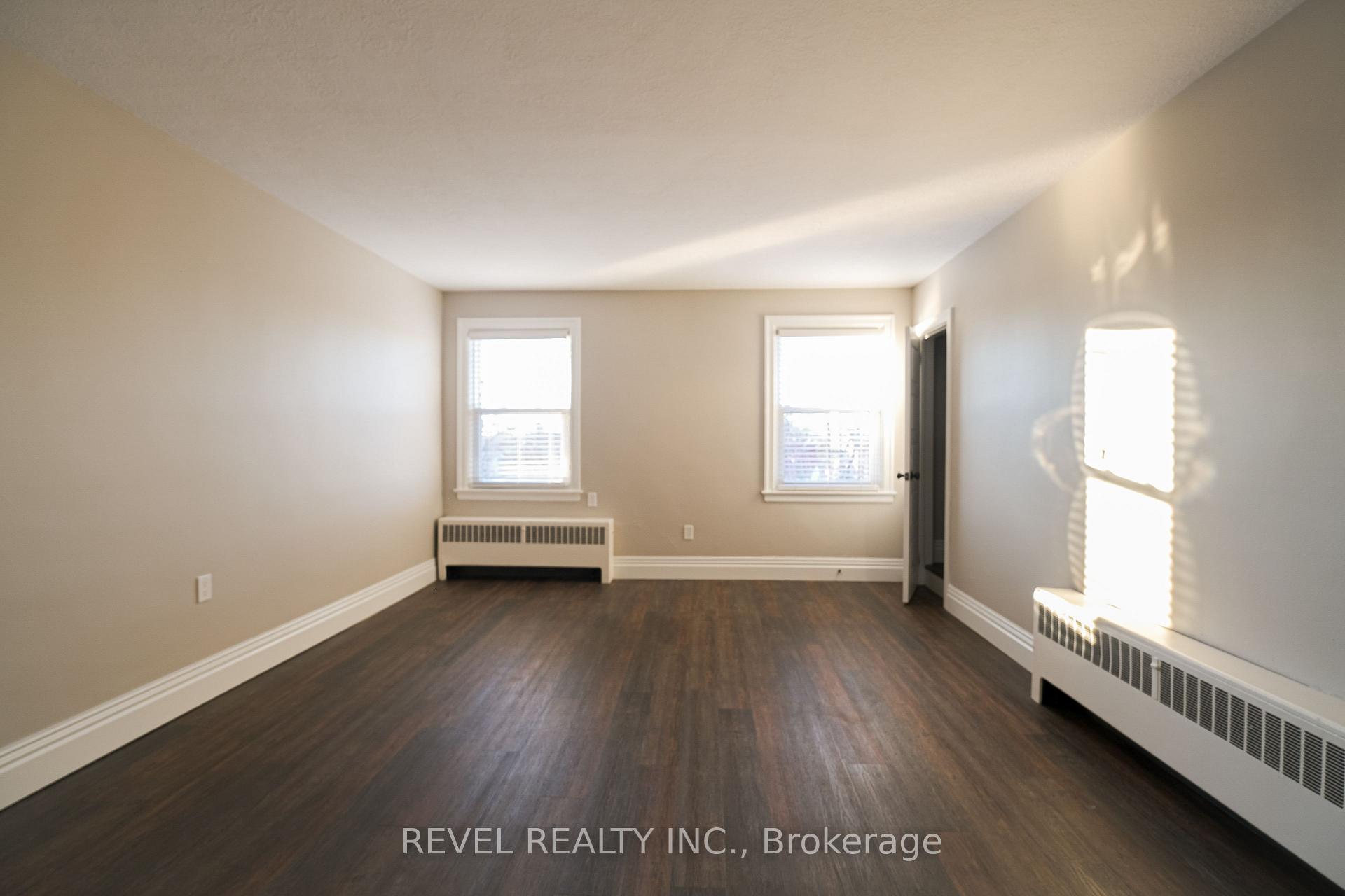 Photo 1 of Unit #3, 350 Simcoe Street N, Peterborough, Town Ward 3 — HOMEH