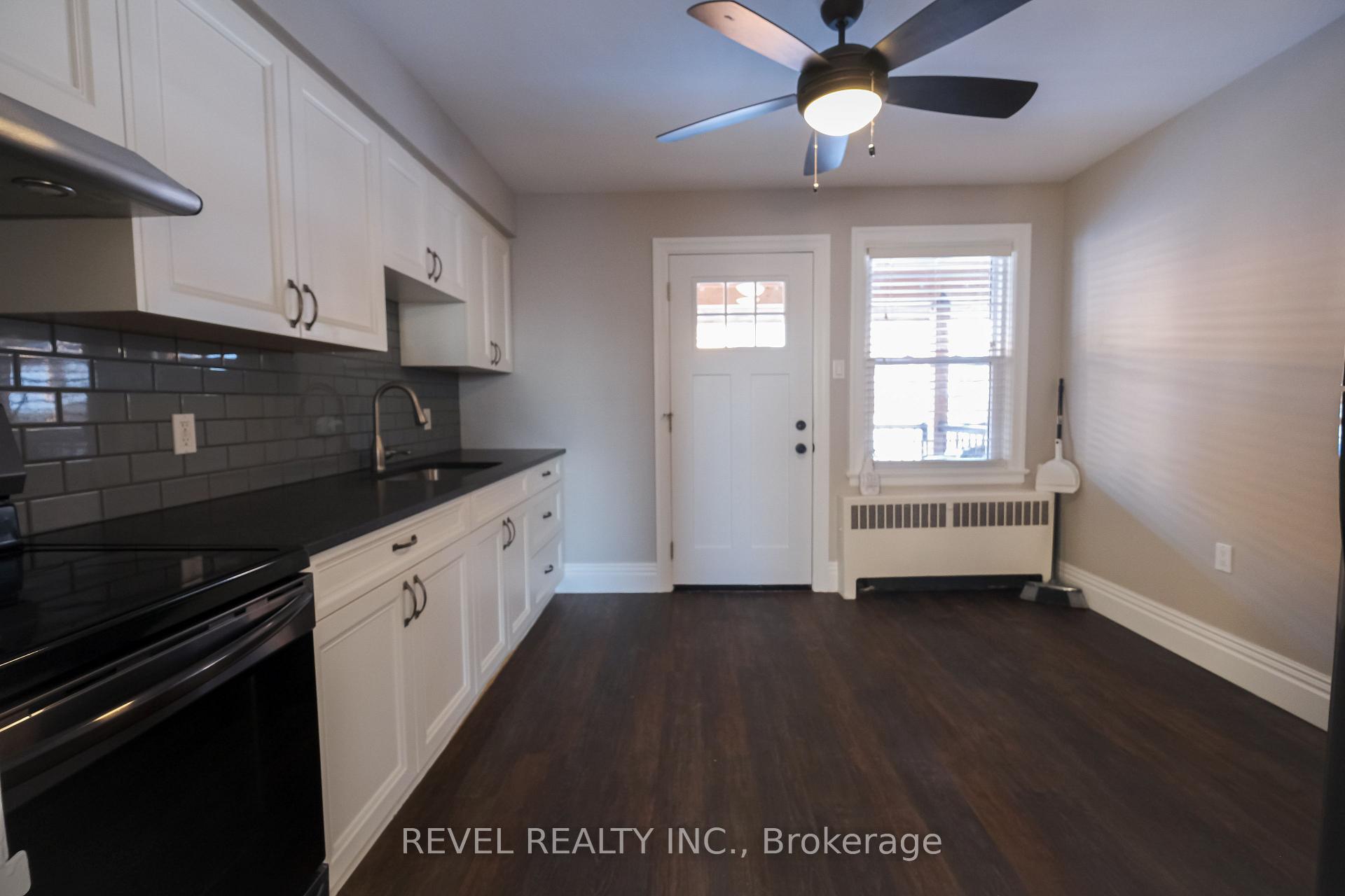 Photo 3 of Unit #3, 350 Simcoe Street N, Peterborough, Town Ward 3 — HOMEH