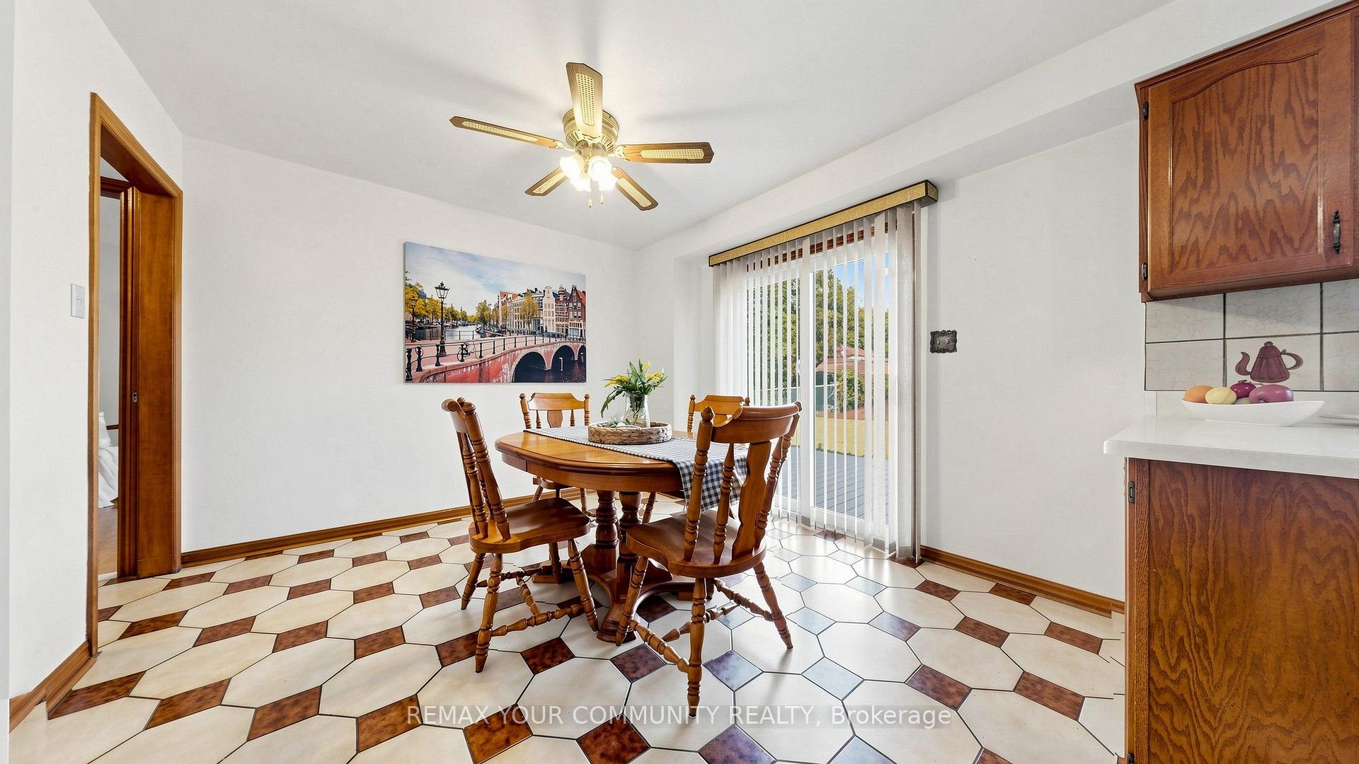 Photo 12 of 2 Janus Place, Vaughan, West Woodbridge — HOMEH
