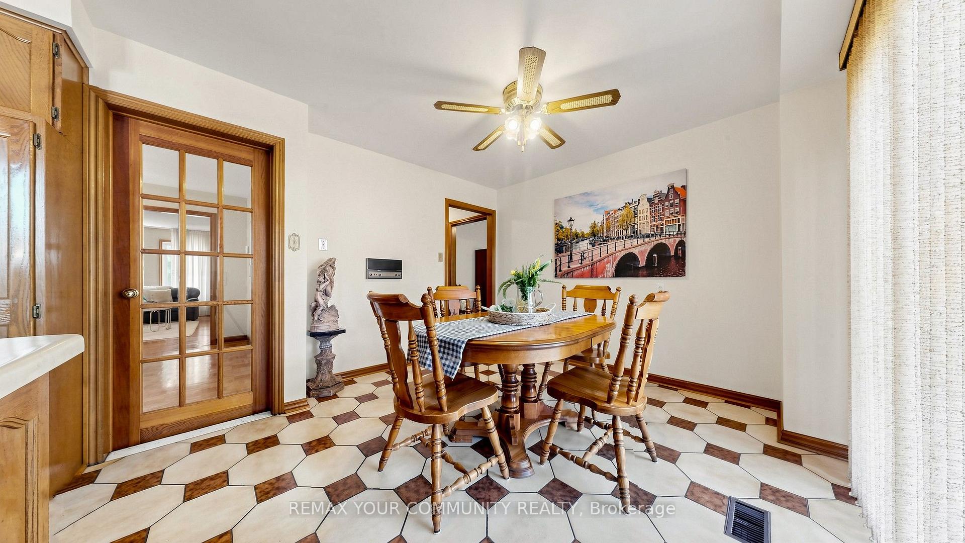 Photo 13 of 2 Janus Place, Vaughan, West Woodbridge — HOMEH