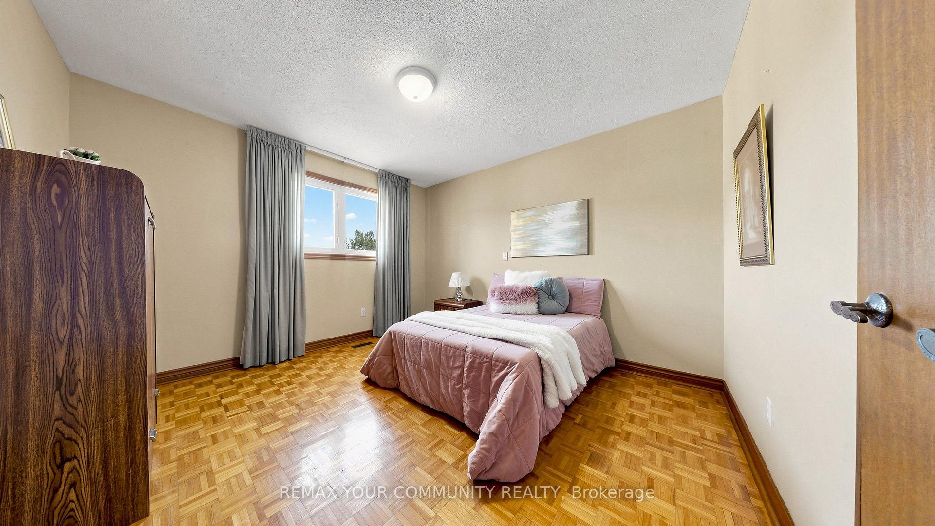 Photo 22 of 2 Janus Place, Vaughan, West Woodbridge — HOMEH