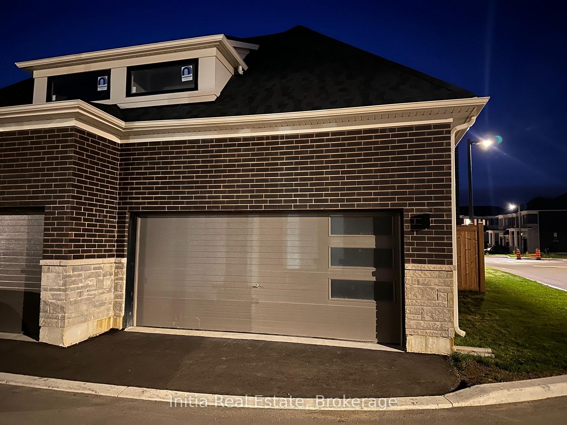 Photo 2 of 160 Alcorn Drive, Kawartha Lakes, Lindsay — HOMEH