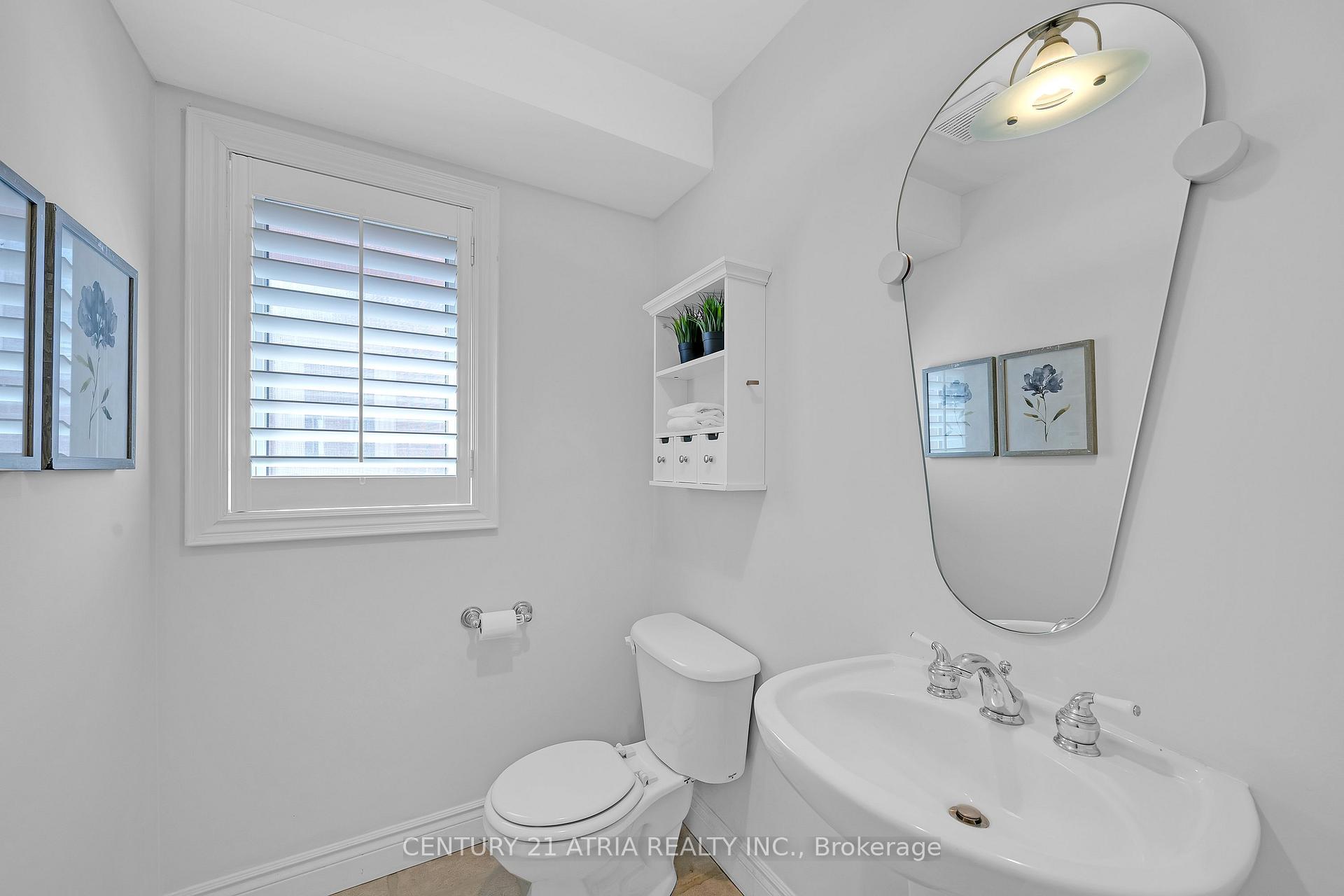 Photo 45 of 543 Queens Drive, North York, Rustic — HOMEH