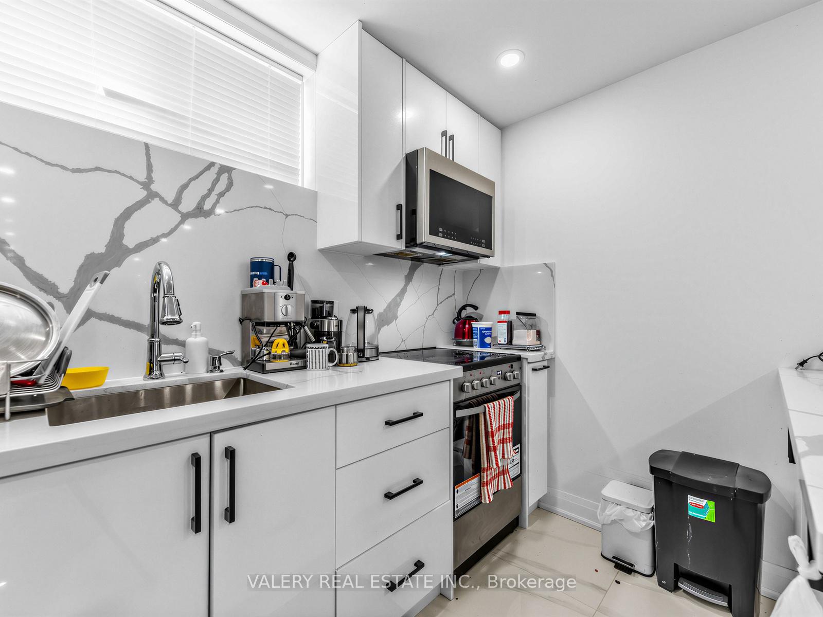Photo 7 of Unit Lower, 64 Moreau Trail, Scarborough, Clairlea-Birchmount — HOMEH