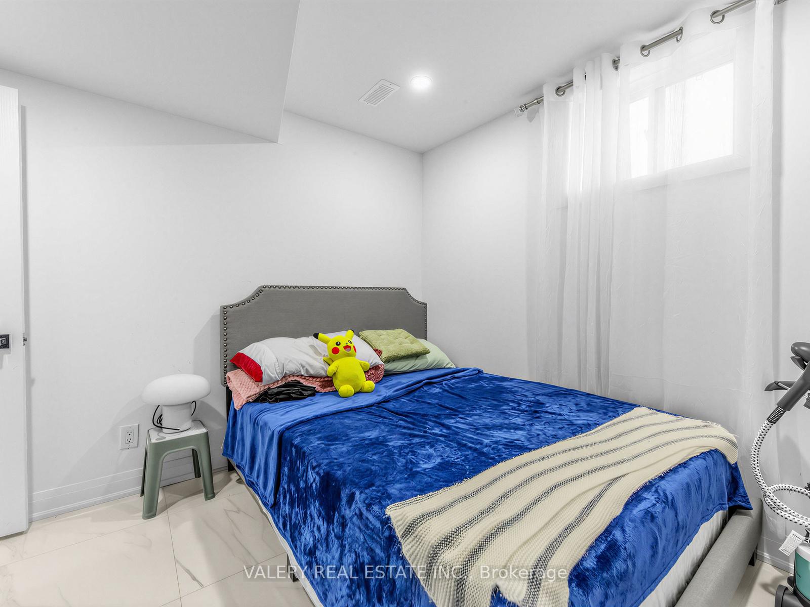 Photo 15 of Unit Lower, 64 Moreau Trail, Scarborough, Clairlea-Birchmount — HOMEH
