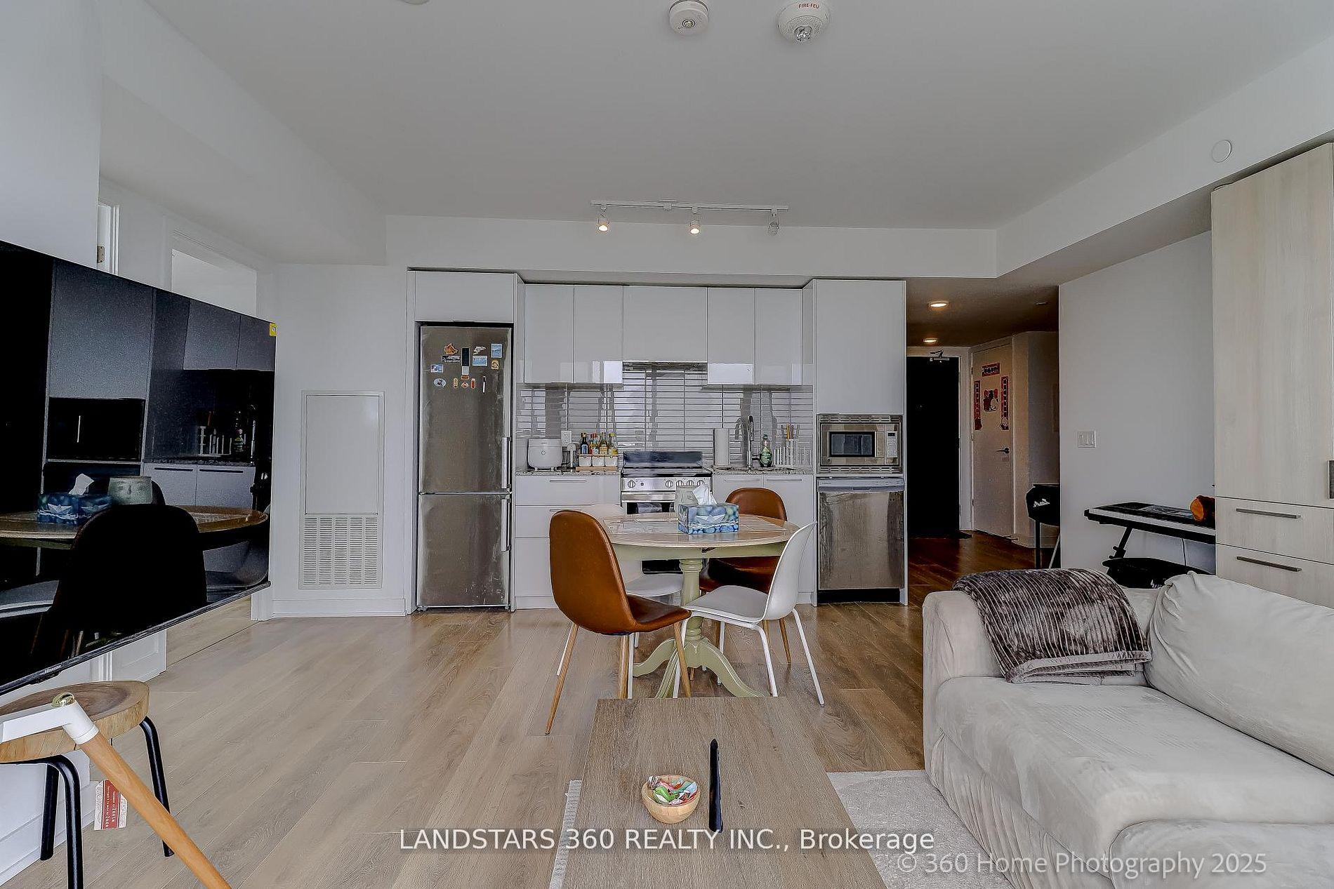 Photo 8 of Unit 4202, 501 Yonge Street, Toronto, Church-Yonge Corridor — HOMEH