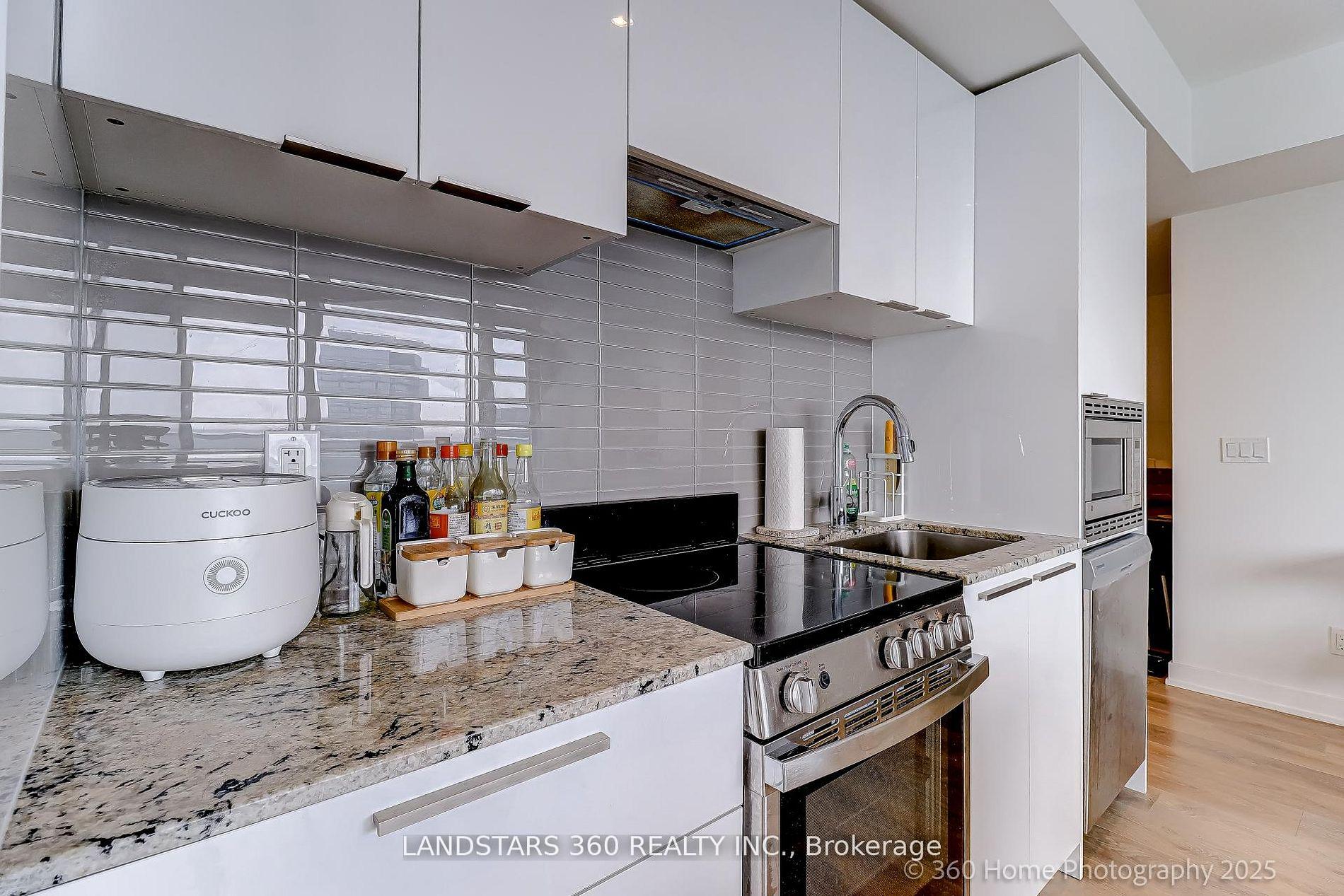 Photo 9 of Unit 4202, 501 Yonge Street, Toronto, Church-Yonge Corridor — HOMEH