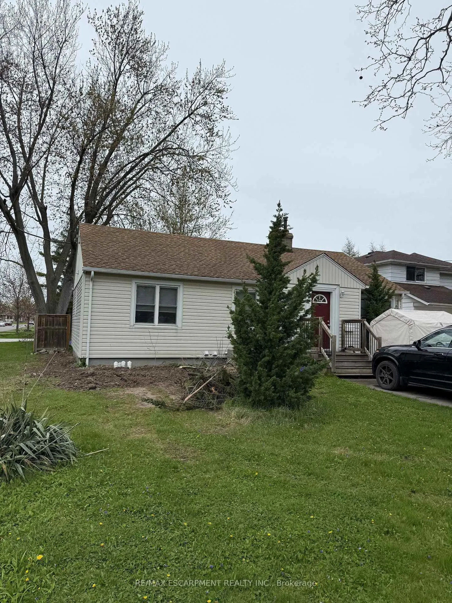 Photo 1 of Unit 2, 41 Beamer Avenue, St. Catharines, Bunting/Linwell — HOMEH