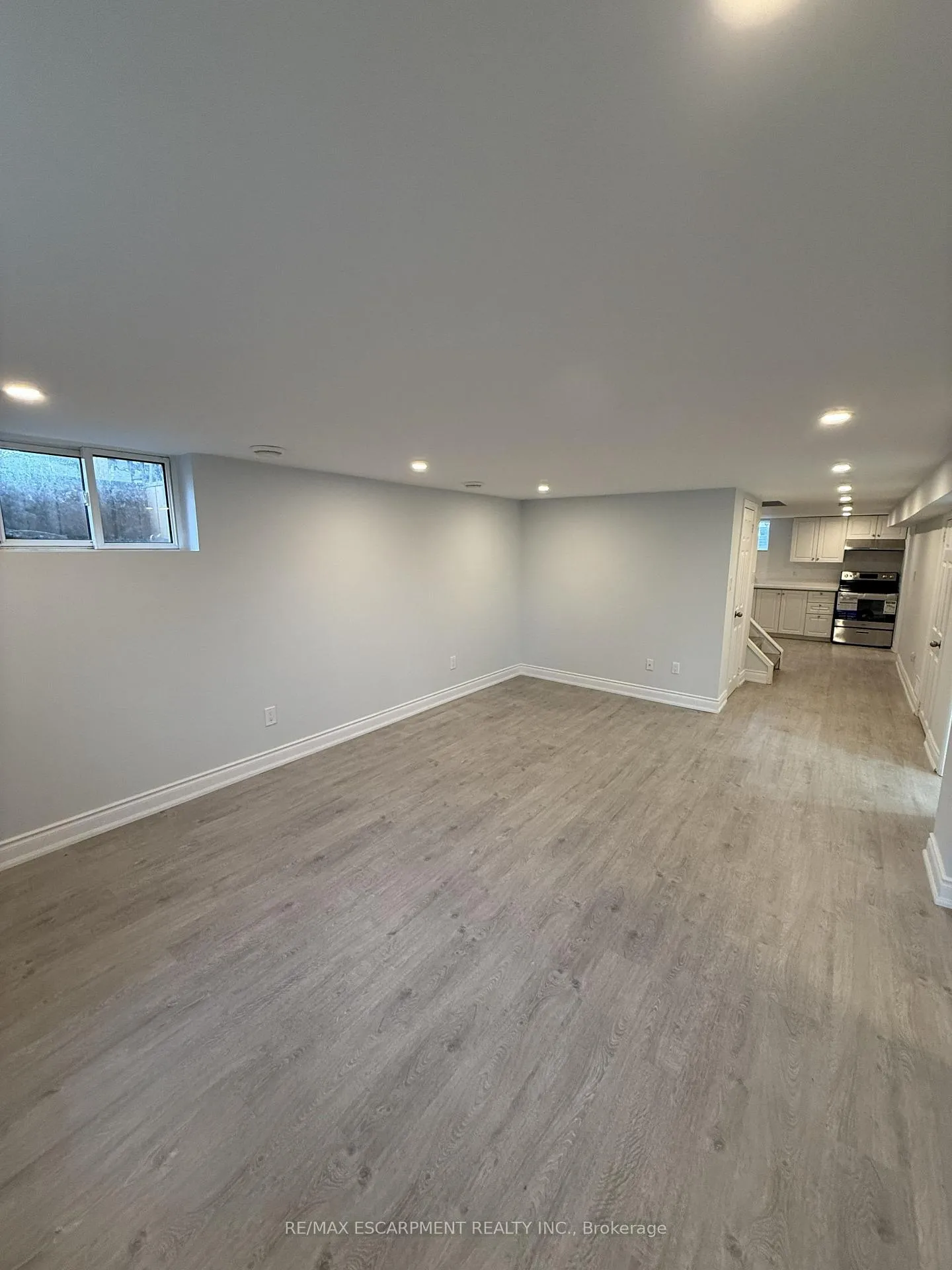 Photo 9 of Unit 2, 41 Beamer Avenue, St. Catharines, Bunting/Linwell — HOMEH