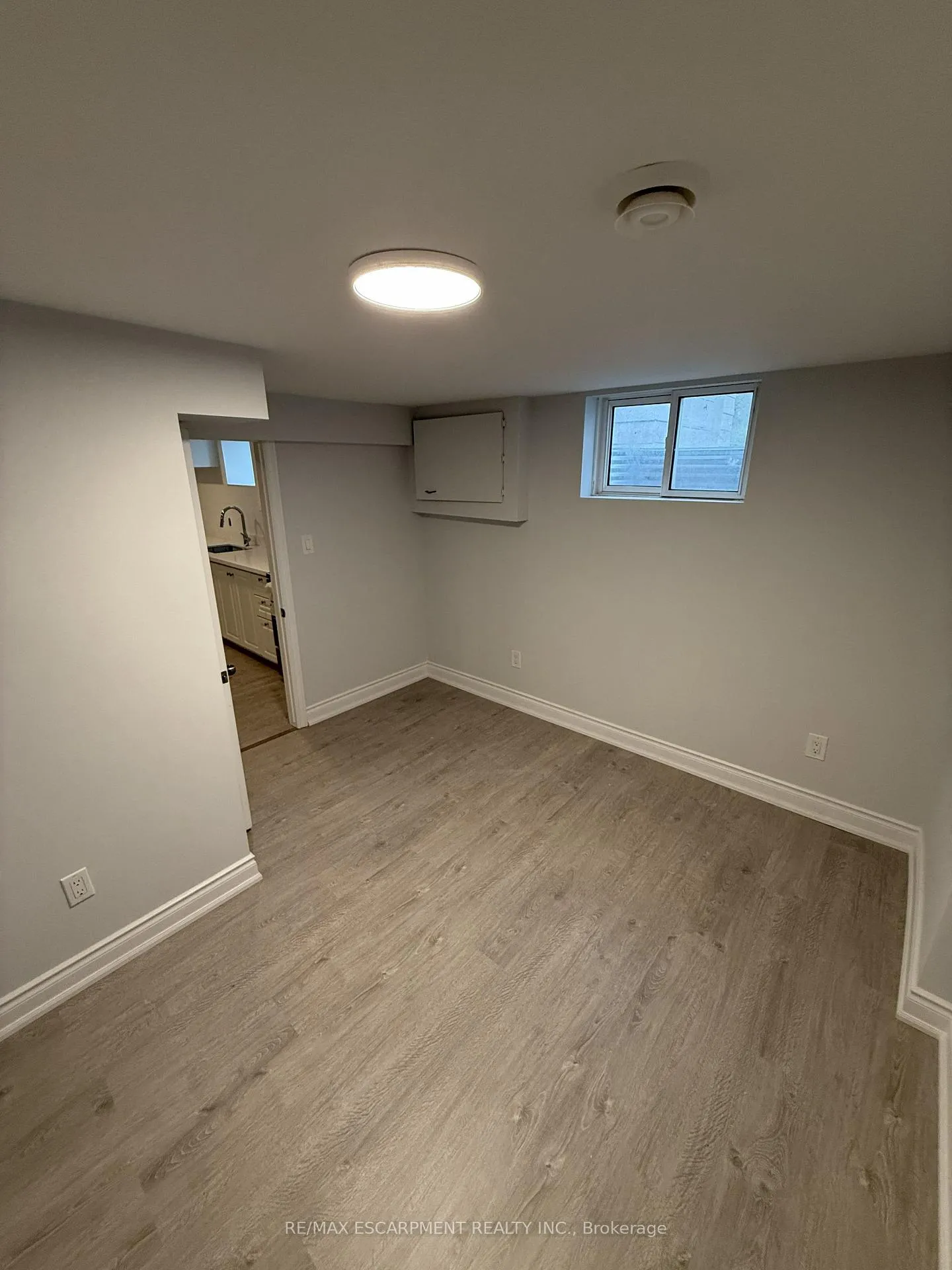 Photo 11 of Unit 2, 41 Beamer Avenue, St. Catharines, Bunting/Linwell — HOMEH