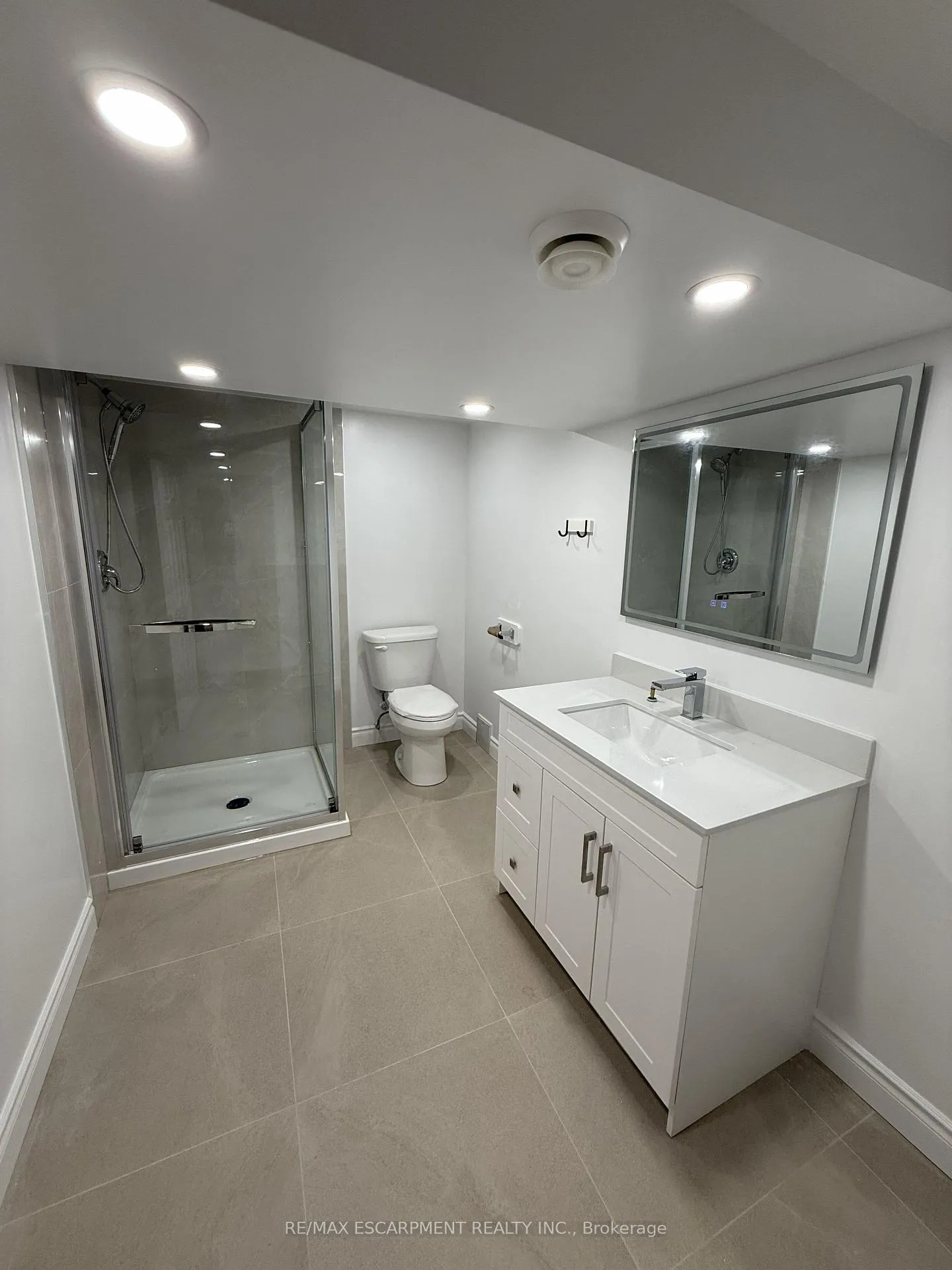 Photo 12 of Unit 2, 41 Beamer Avenue, St. Catharines, Bunting/Linwell — HOMEH