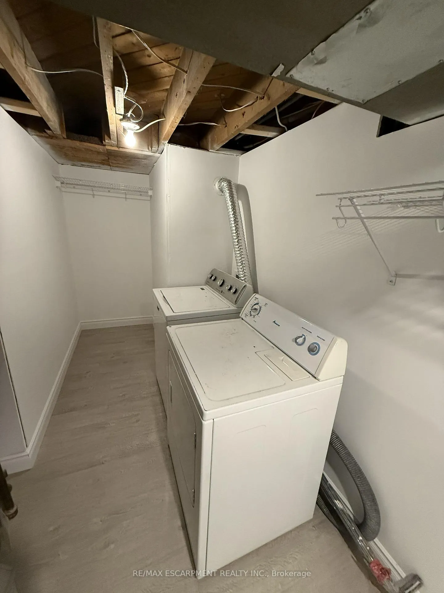Photo 16 of Unit 2, 41 Beamer Avenue, St. Catharines, Bunting/Linwell — HOMEH