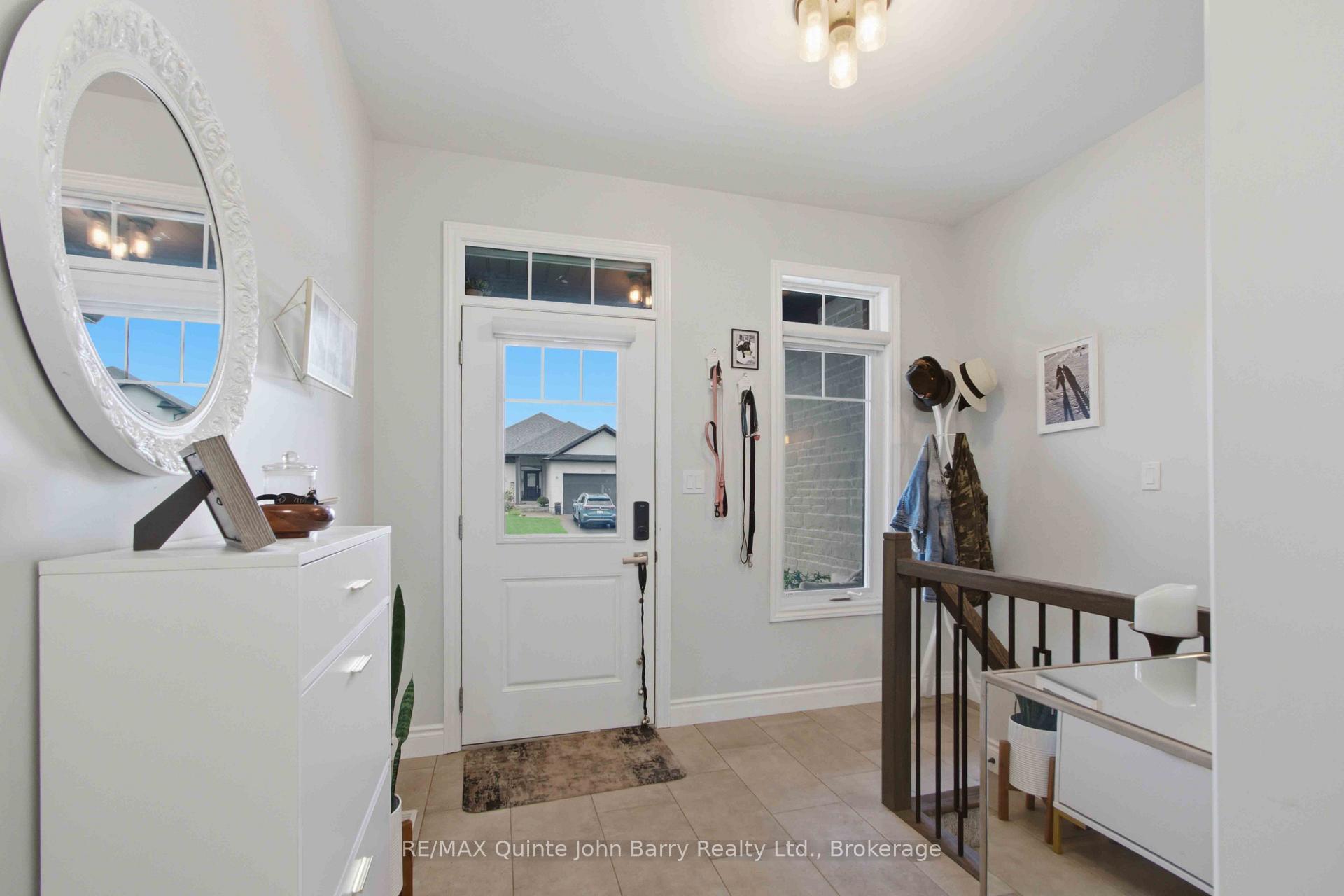 Photo 3 of 28 Raycroft Drive, Belleville, Thurlow Ward — HOMEH