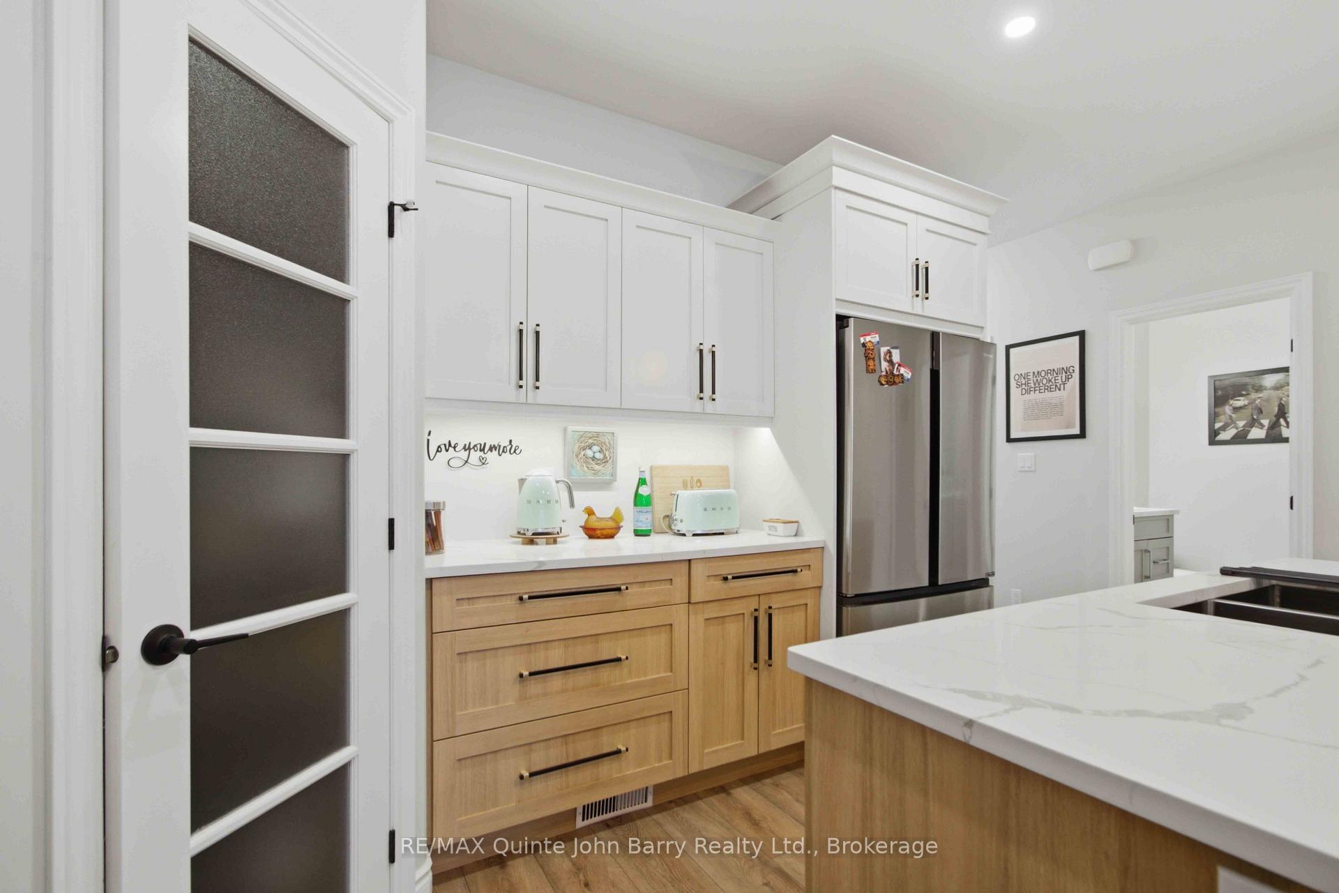 Photo 7 of 28 Raycroft Drive, Belleville, Thurlow Ward — HOMEH