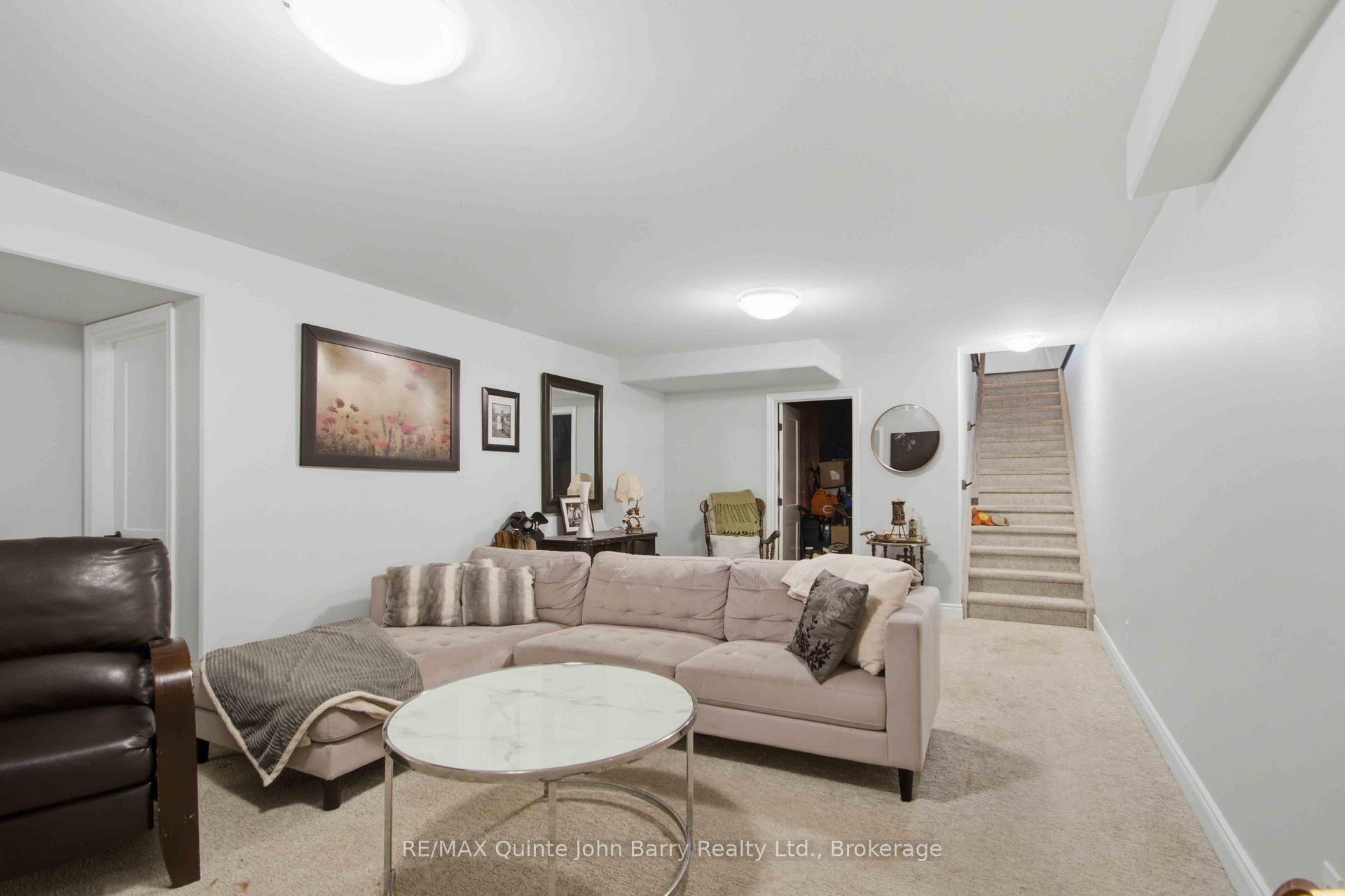 Photo 21 of 28 Raycroft Drive, Belleville, Thurlow Ward — HOMEH