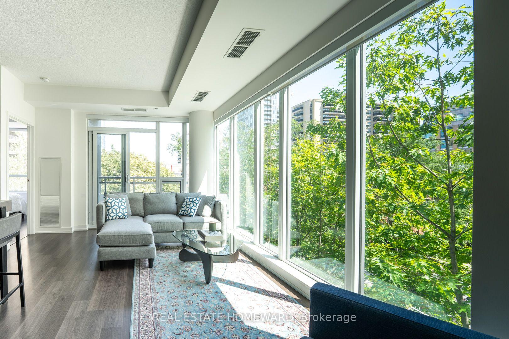 Photo 3 of Unit 312, 98 Lillian Street, Toronto, Mount Pleasant West — HOMEH