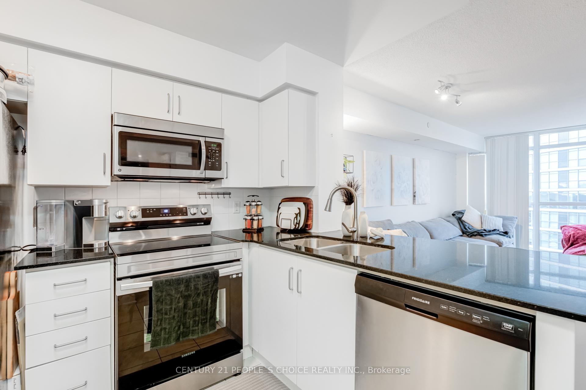 Photo 5 of Unit 2005, 215 Sherway Gardens Road, Etobicoke, Islington-City Centre West — HOMEH