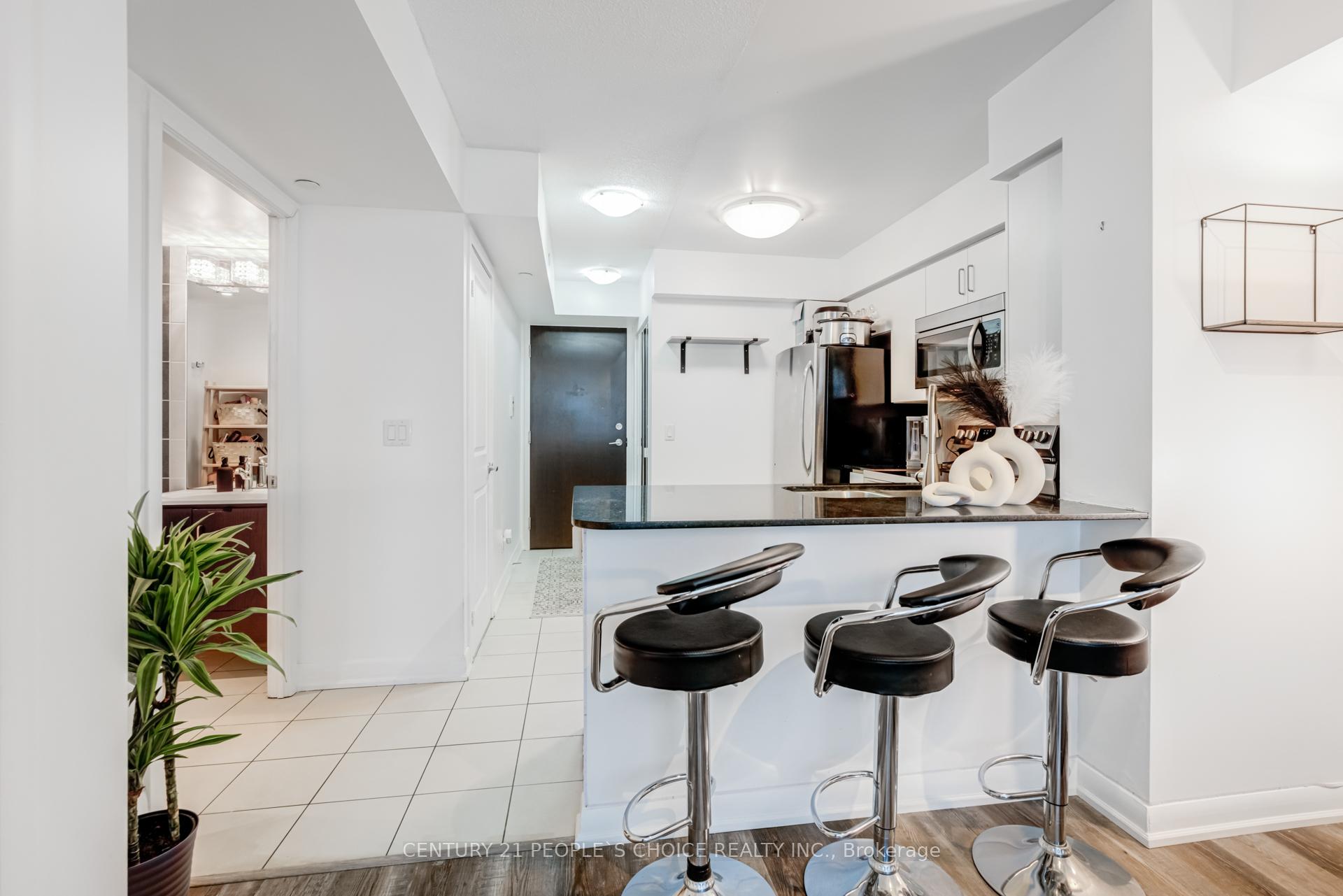 Photo 8 of Unit 2005, 215 Sherway Gardens Road, Etobicoke, Islington-City Centre West — HOMEH