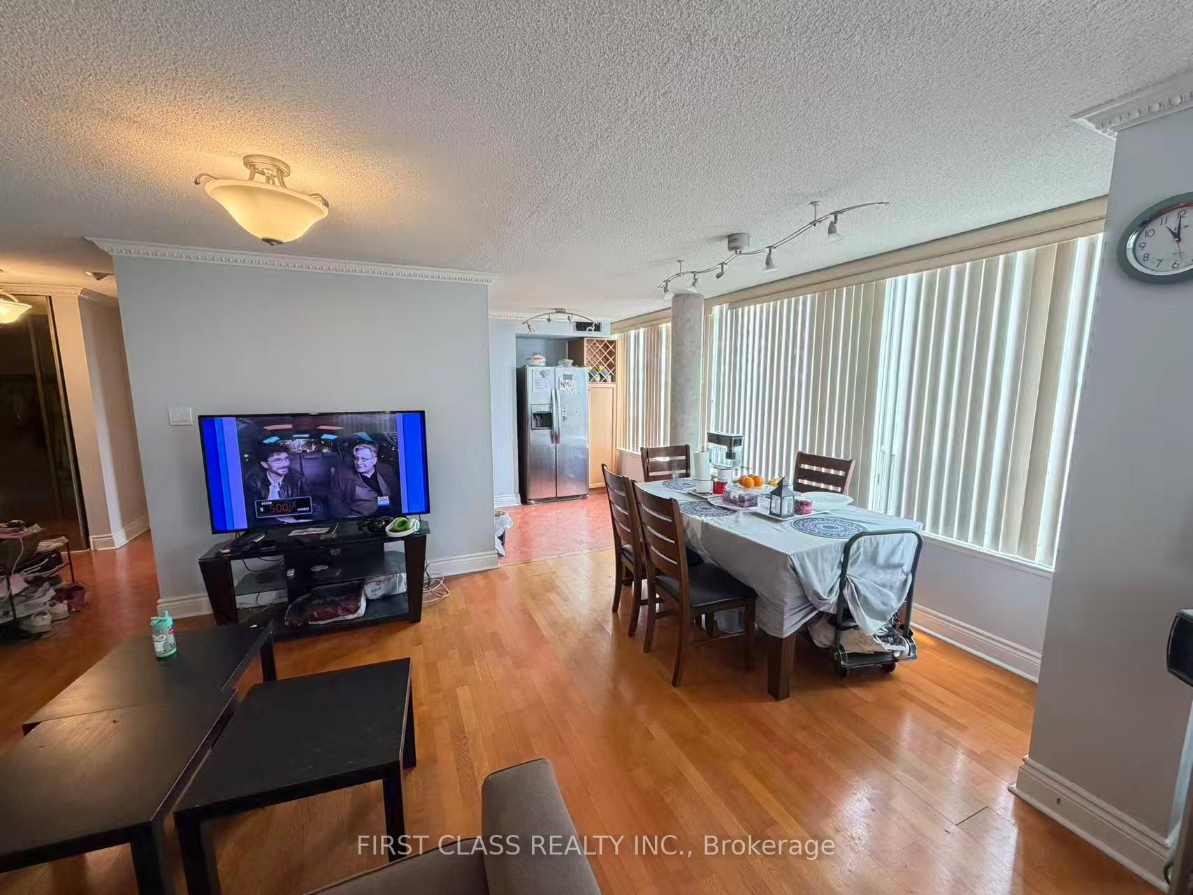 Photo 3 of Unit 1208, 700 Constellation Drive, Mississauga, Hurontario — HOMEH