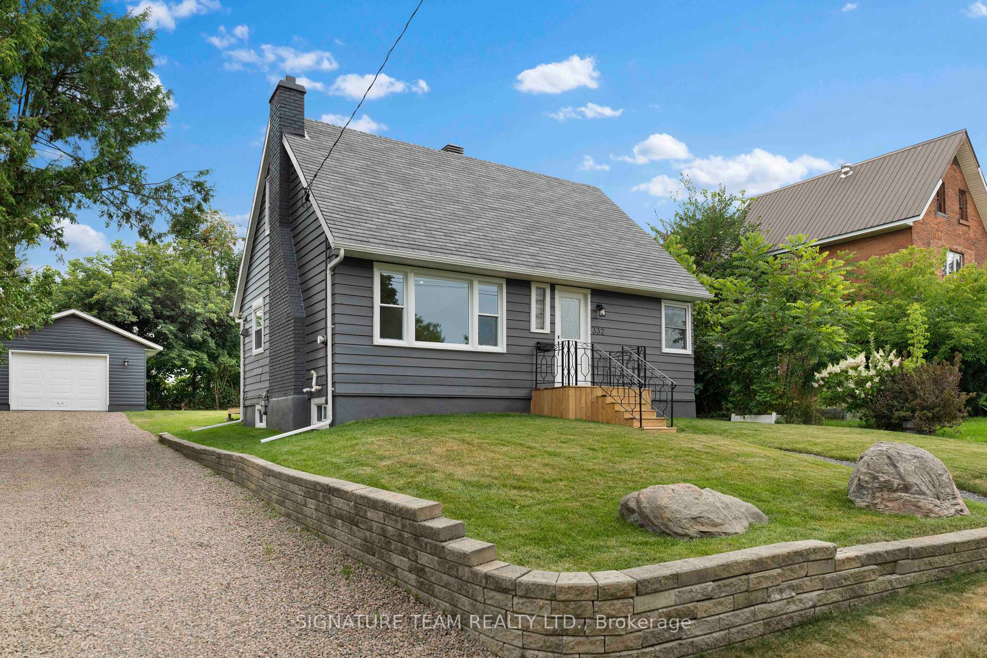 Photo 1 of 332 Alfred Street, Pembroke, Pembroke — HOMEH