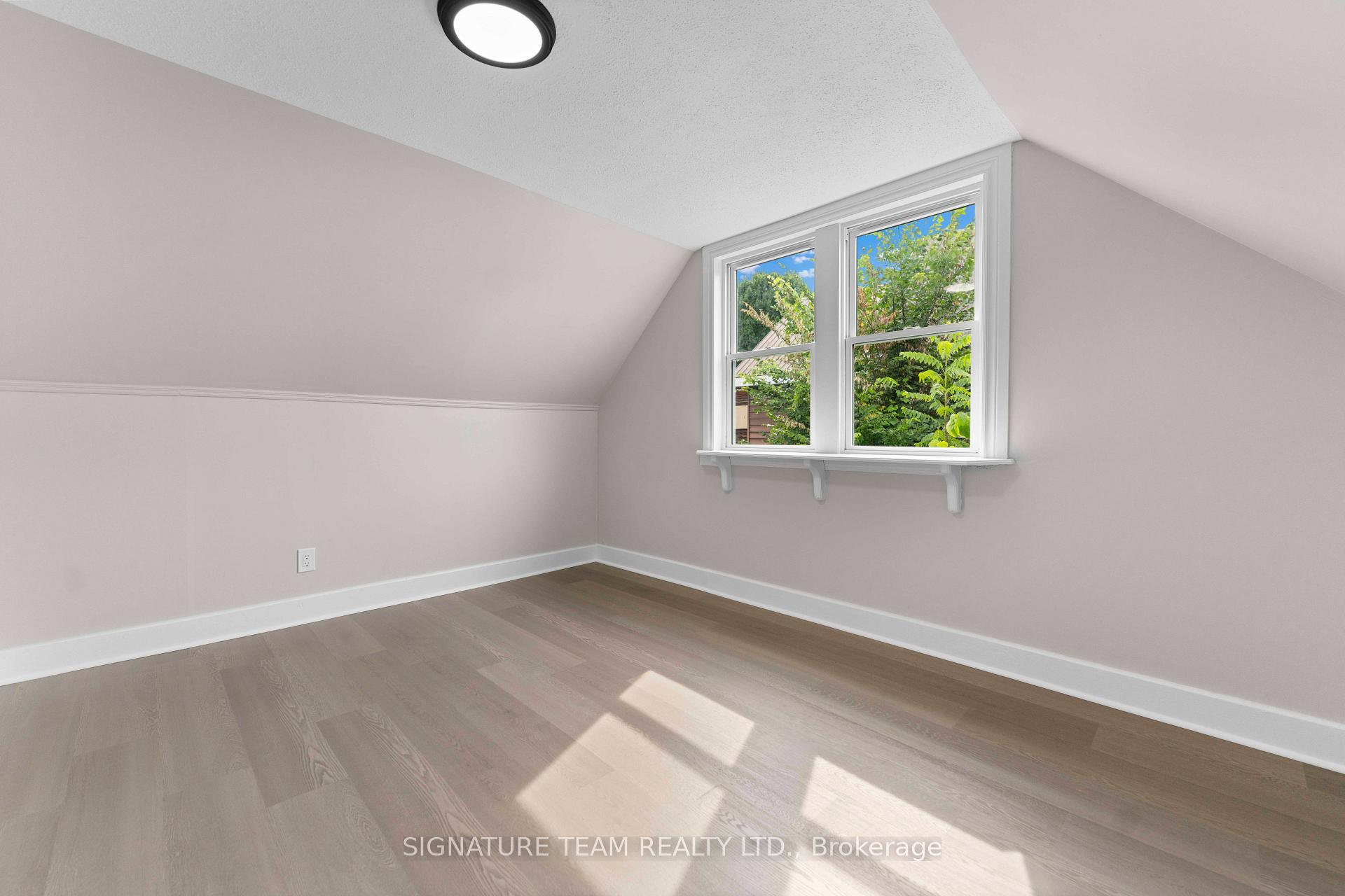 Photo 32 of 332 Alfred Street, Pembroke, Pembroke — HOMEH