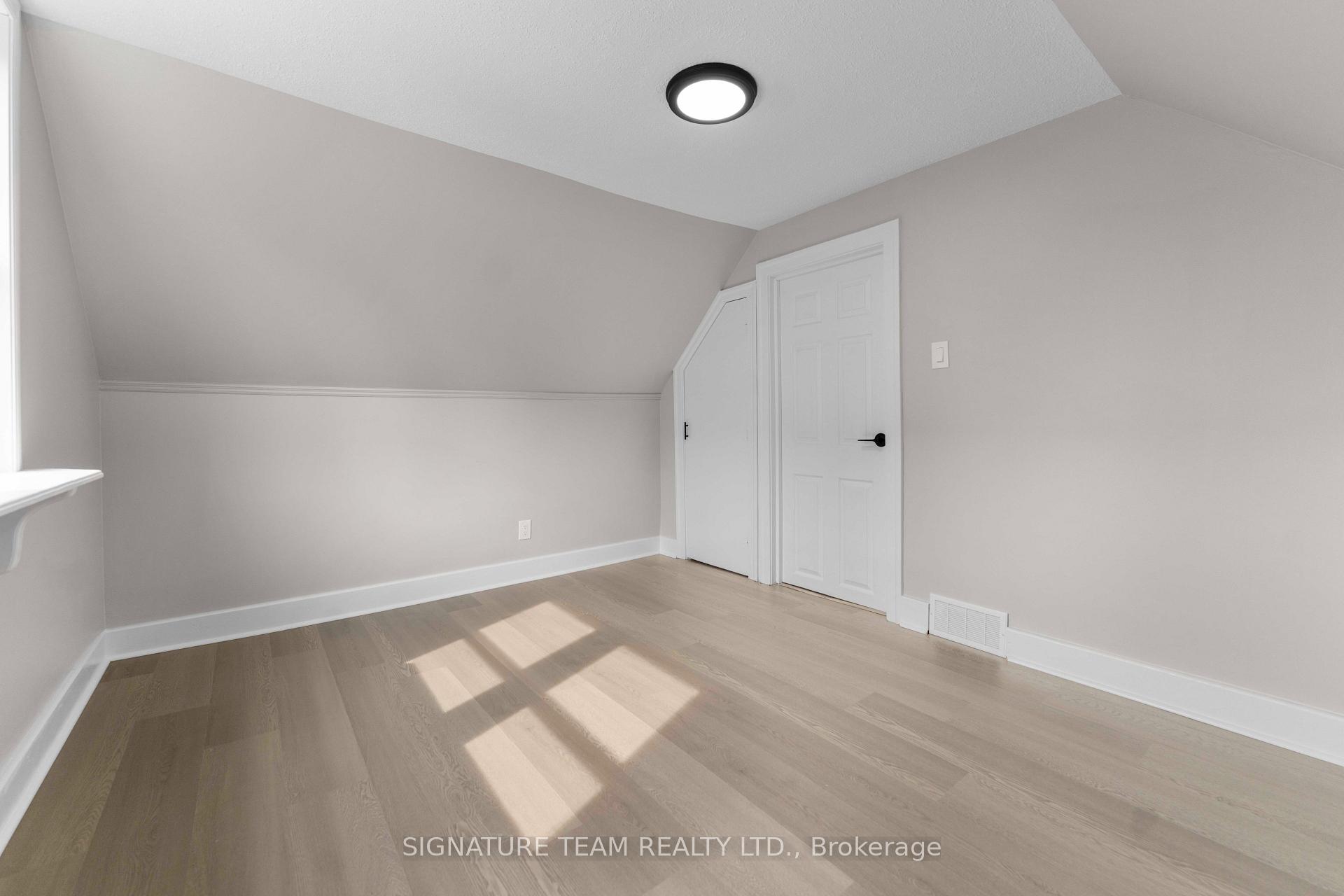 Photo 33 of 332 Alfred Street, Pembroke, Pembroke — HOMEH