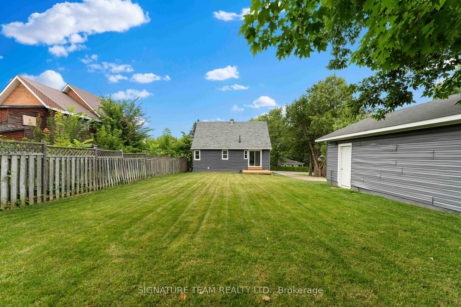 Photo 46 of 332 Alfred Street, Pembroke, Pembroke — HOMEH