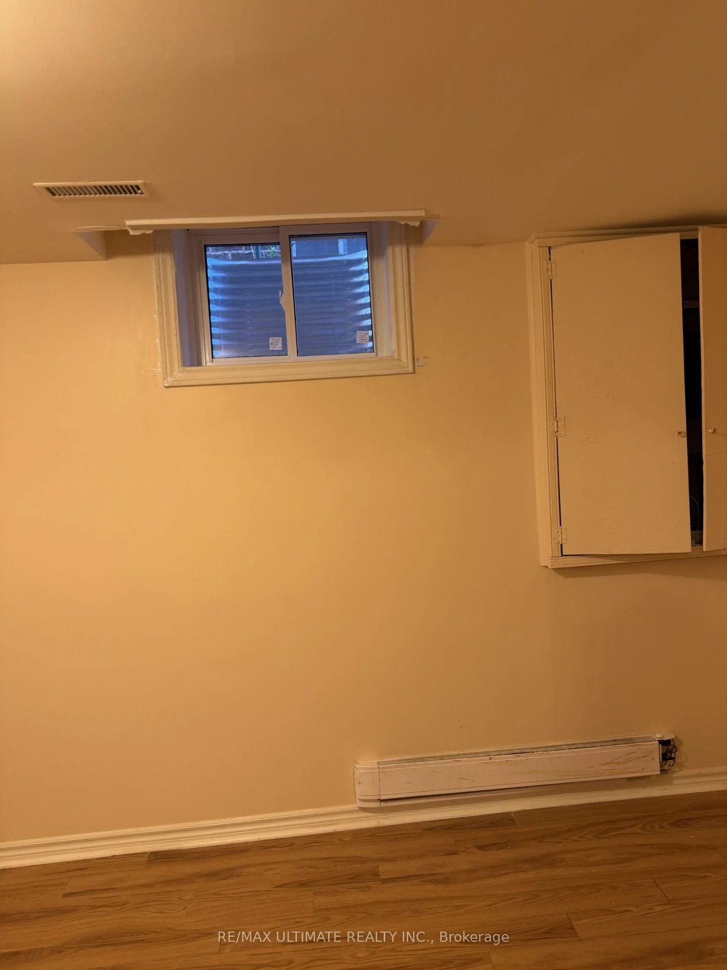Photo 12 of Unit Basement, 58 Braidwood Lake Road, Brampton, Northwest Sandalwood Parkway — HOMEH
