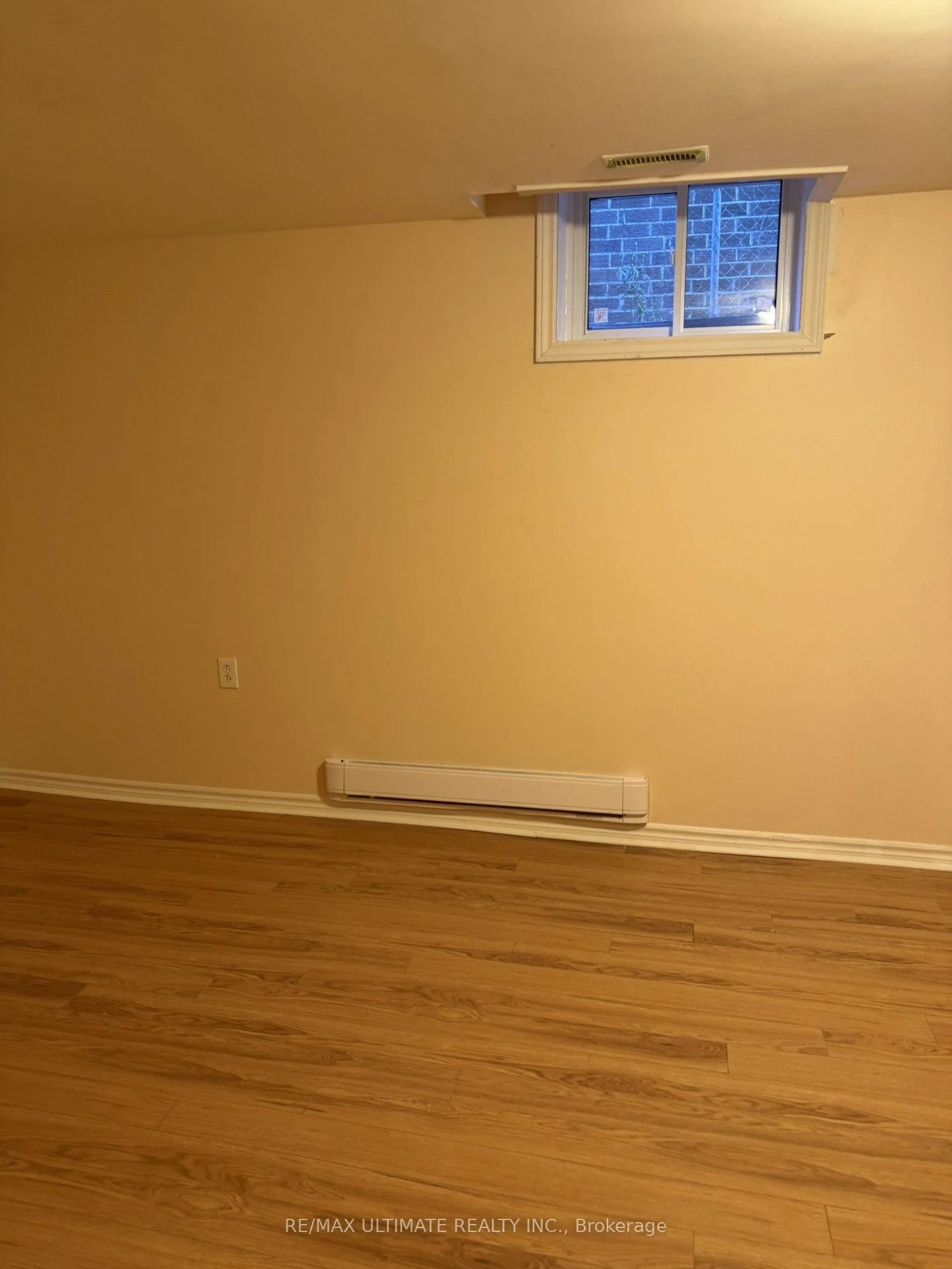 Photo 16 of Unit Basement, 58 Braidwood Lake Road, Brampton, Northwest Sandalwood Parkway — HOMEH