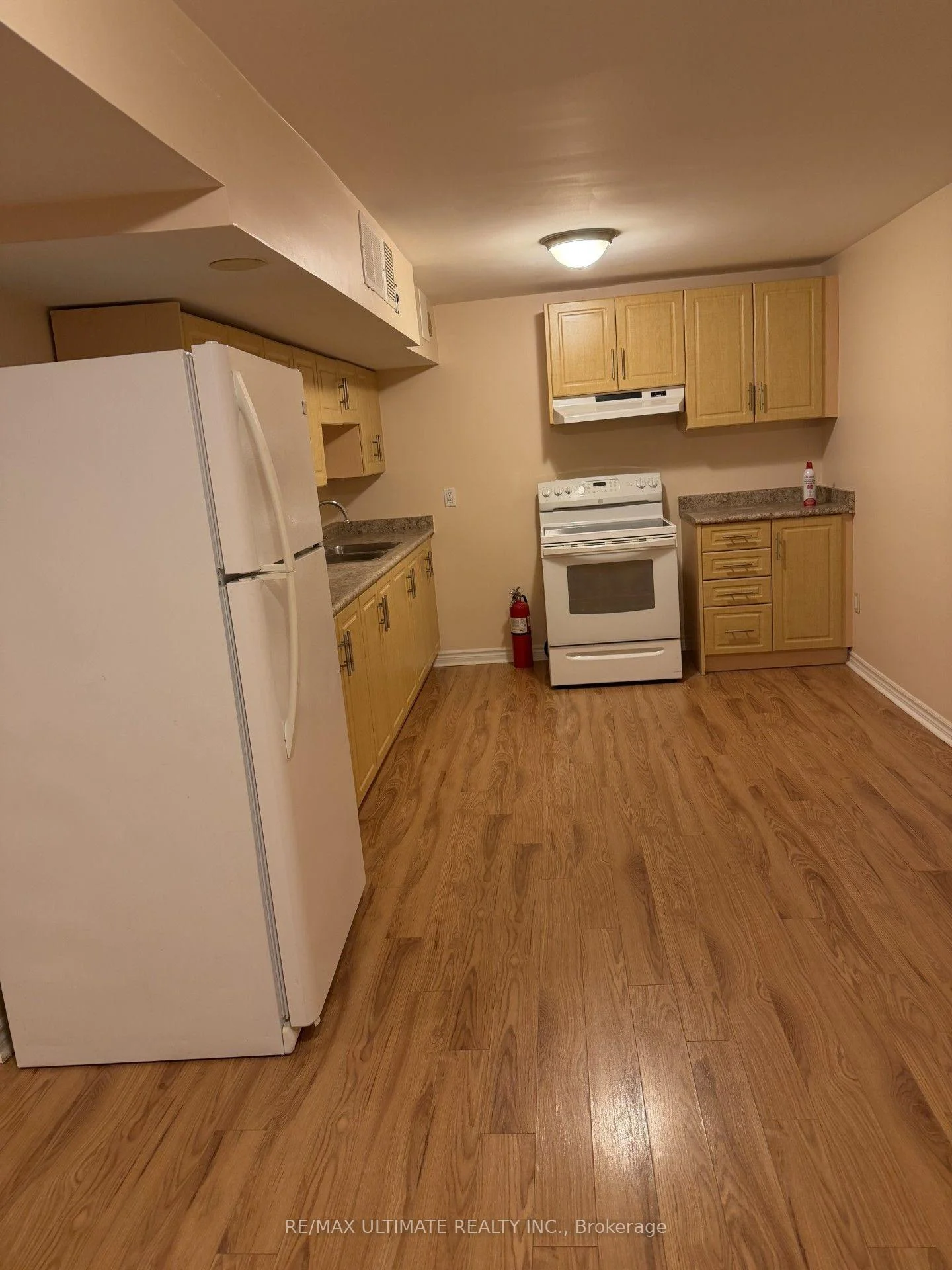 Photo 20 of Unit Basement, 58 Braidwood Lake Road, Brampton, Northwest Sandalwood Parkway — HOMEH