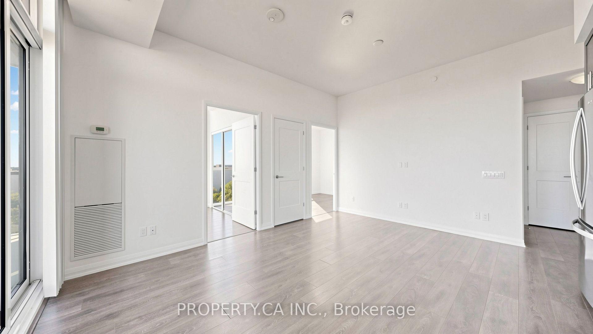 Photo 7 of Unit 915, 7895 Jane Street, Vaughan, Concord — HOMEH