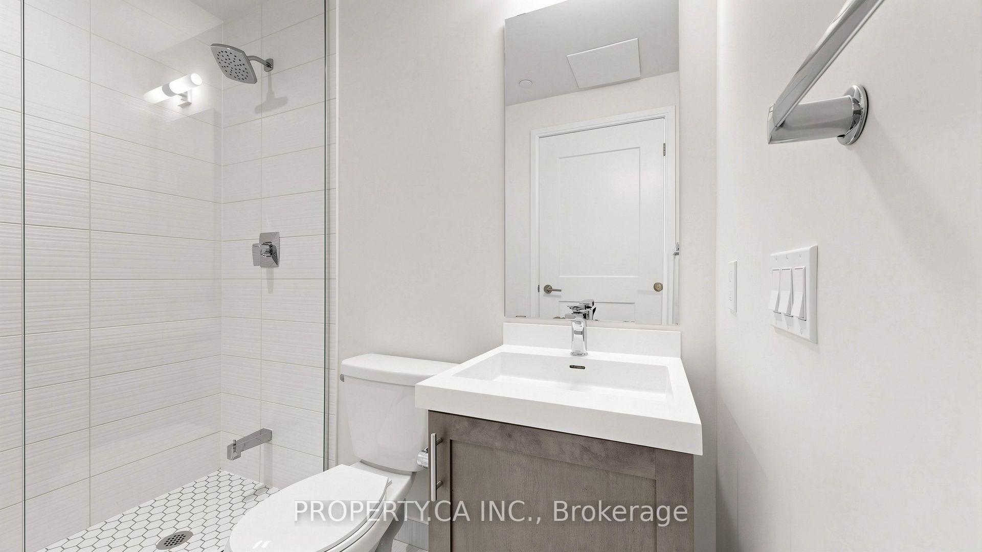 Photo 11 of Unit 915, 7895 Jane Street, Vaughan, Concord — HOMEH