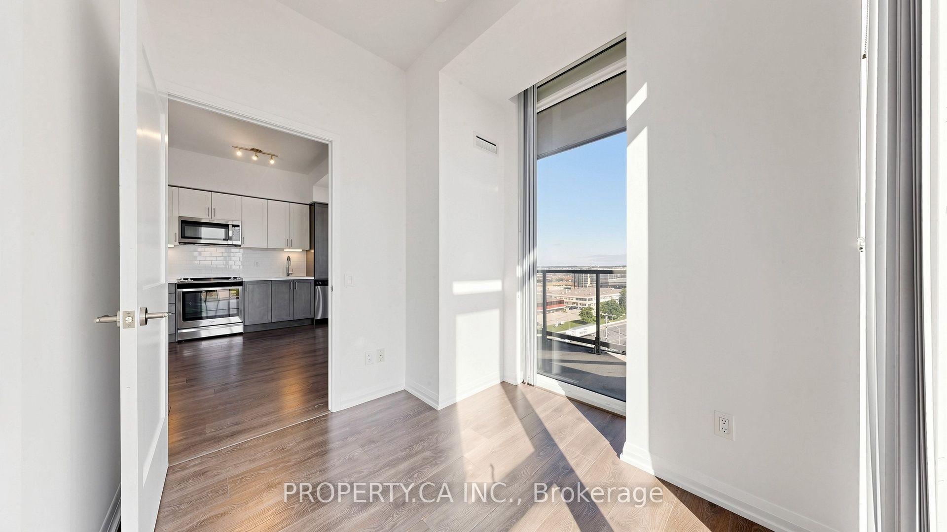 Photo 13 of Unit 915, 7895 Jane Street, Vaughan, Concord — HOMEH