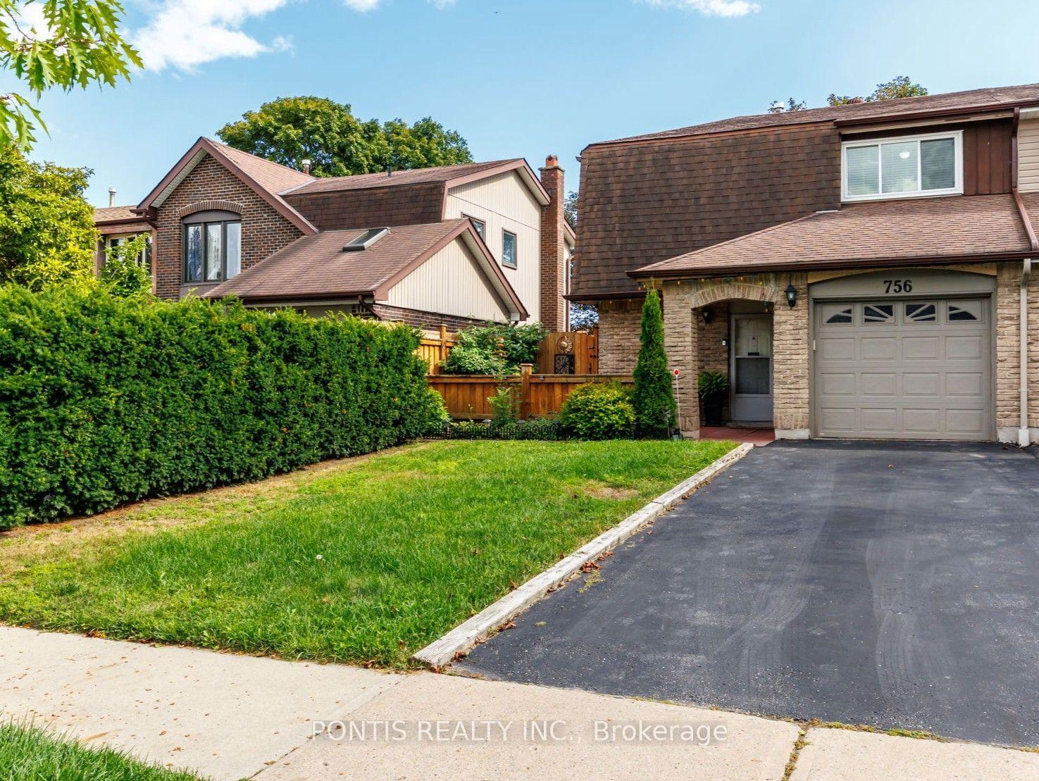 Photo 2 of 756 Cobblers Court, Pickering, Amberlea — HOMEH