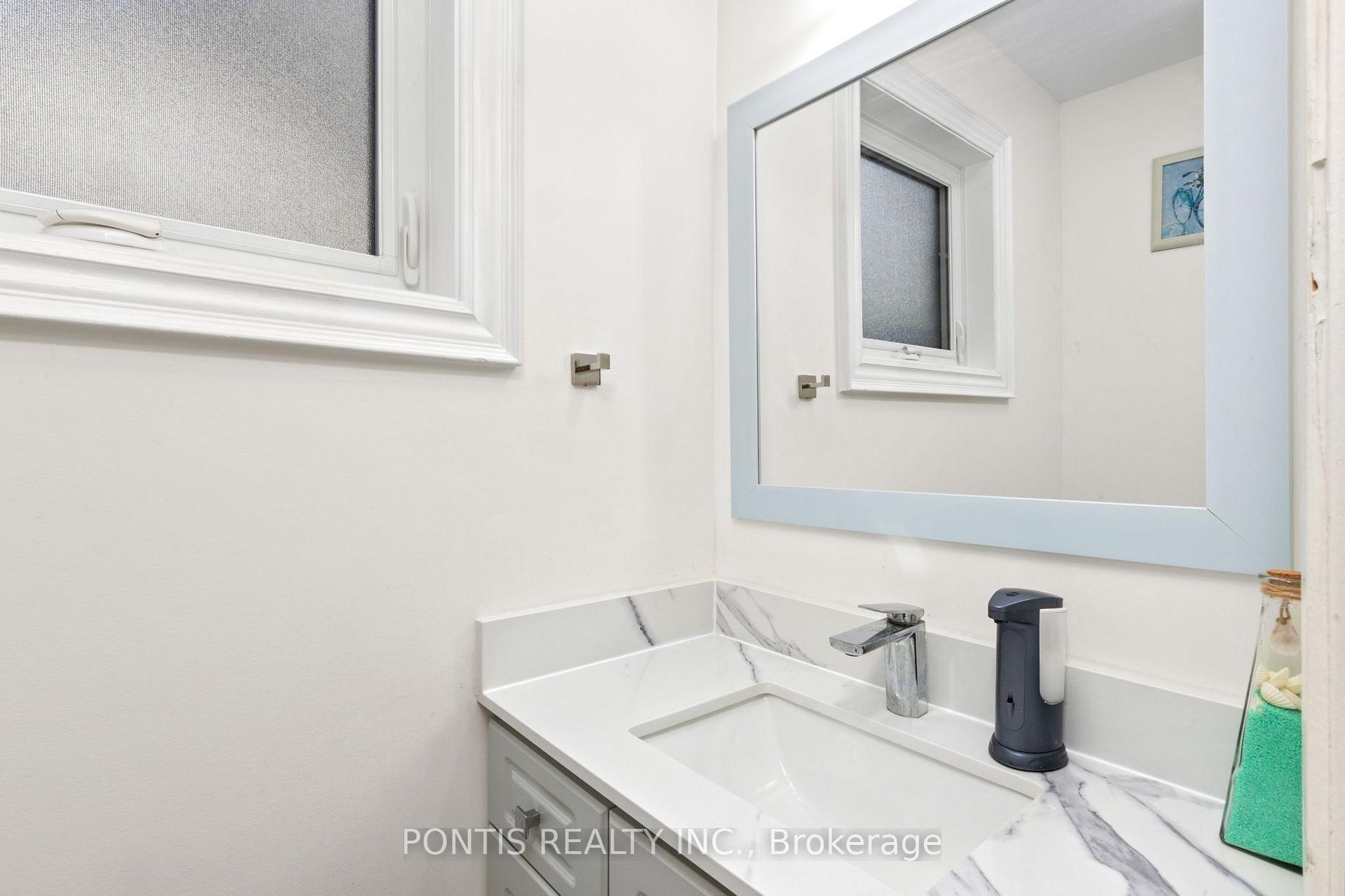 Photo 17 of 756 Cobblers Court, Pickering, Amberlea — HOMEH