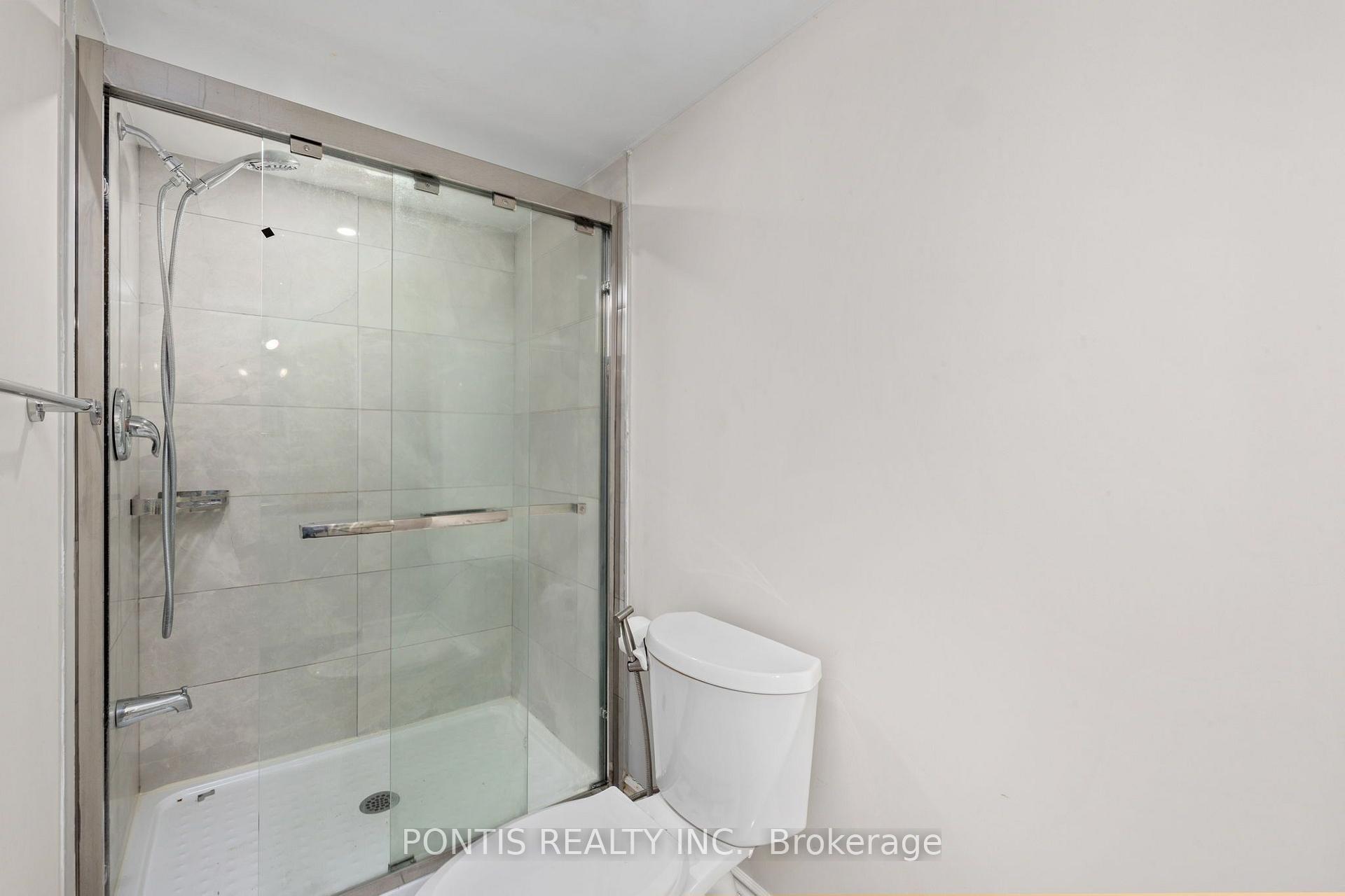 Photo 36 of 756 Cobblers Court, Pickering, Amberlea — HOMEH